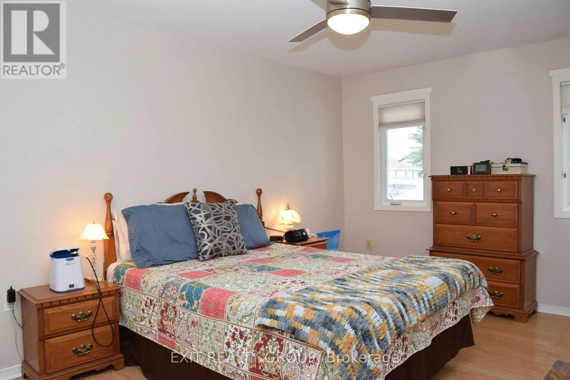9 EMPIRE BOULEVARD - Image 12