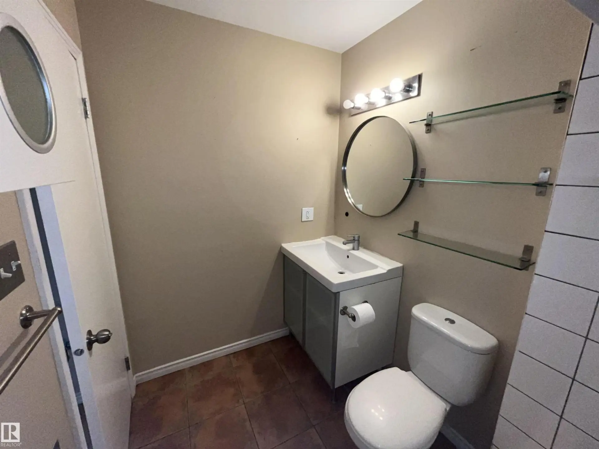 #306 11340 124 ST NW - Image 11