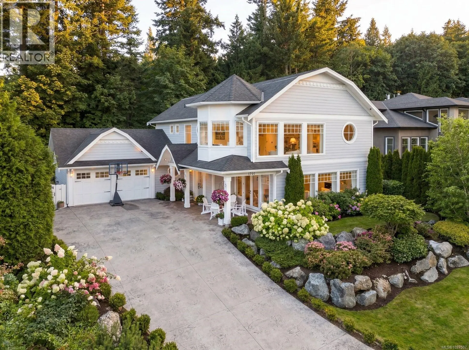 Property at 1701 Texada Terr, North Saanich, BC