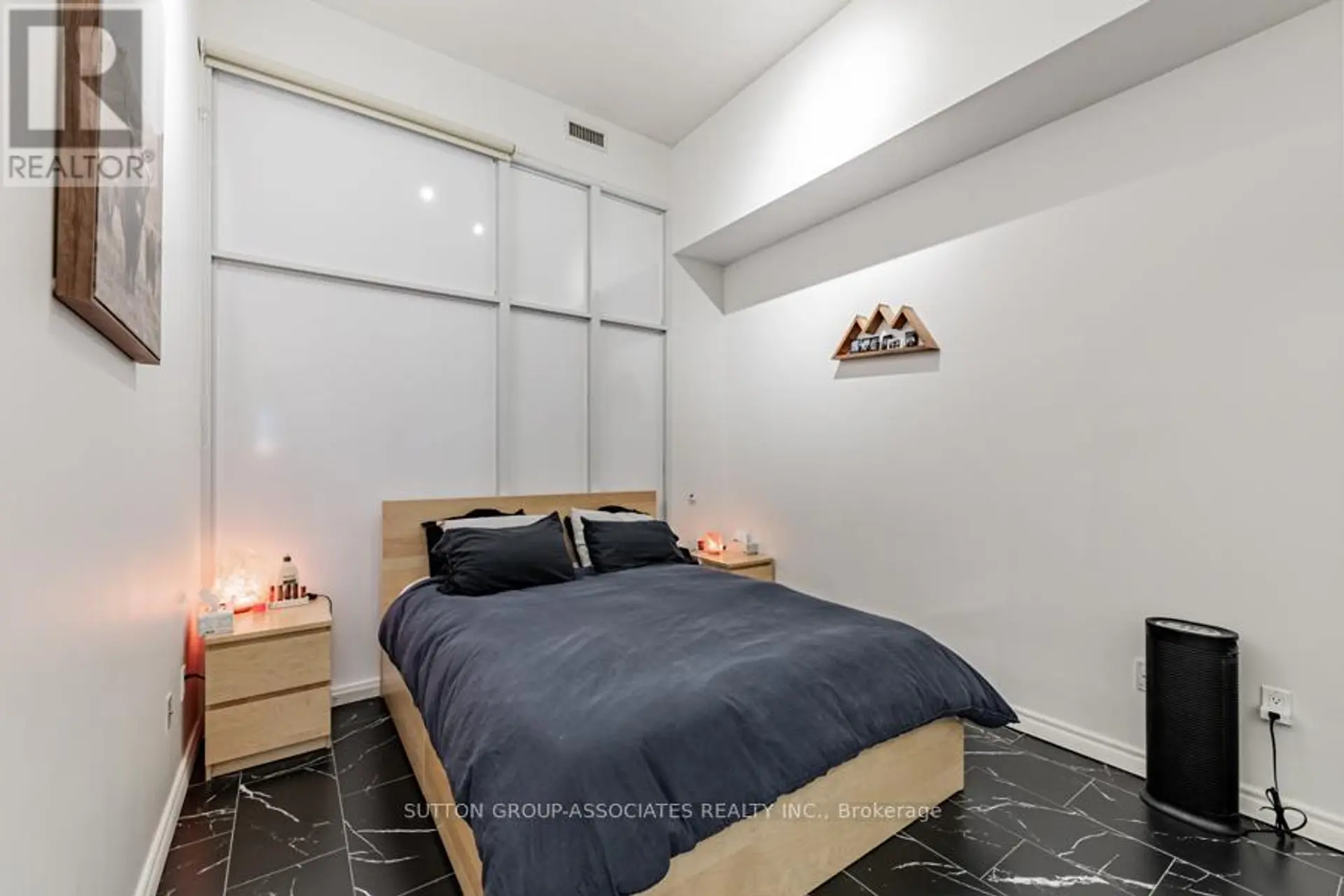 #110 628 FLEET STREET - Image 12
