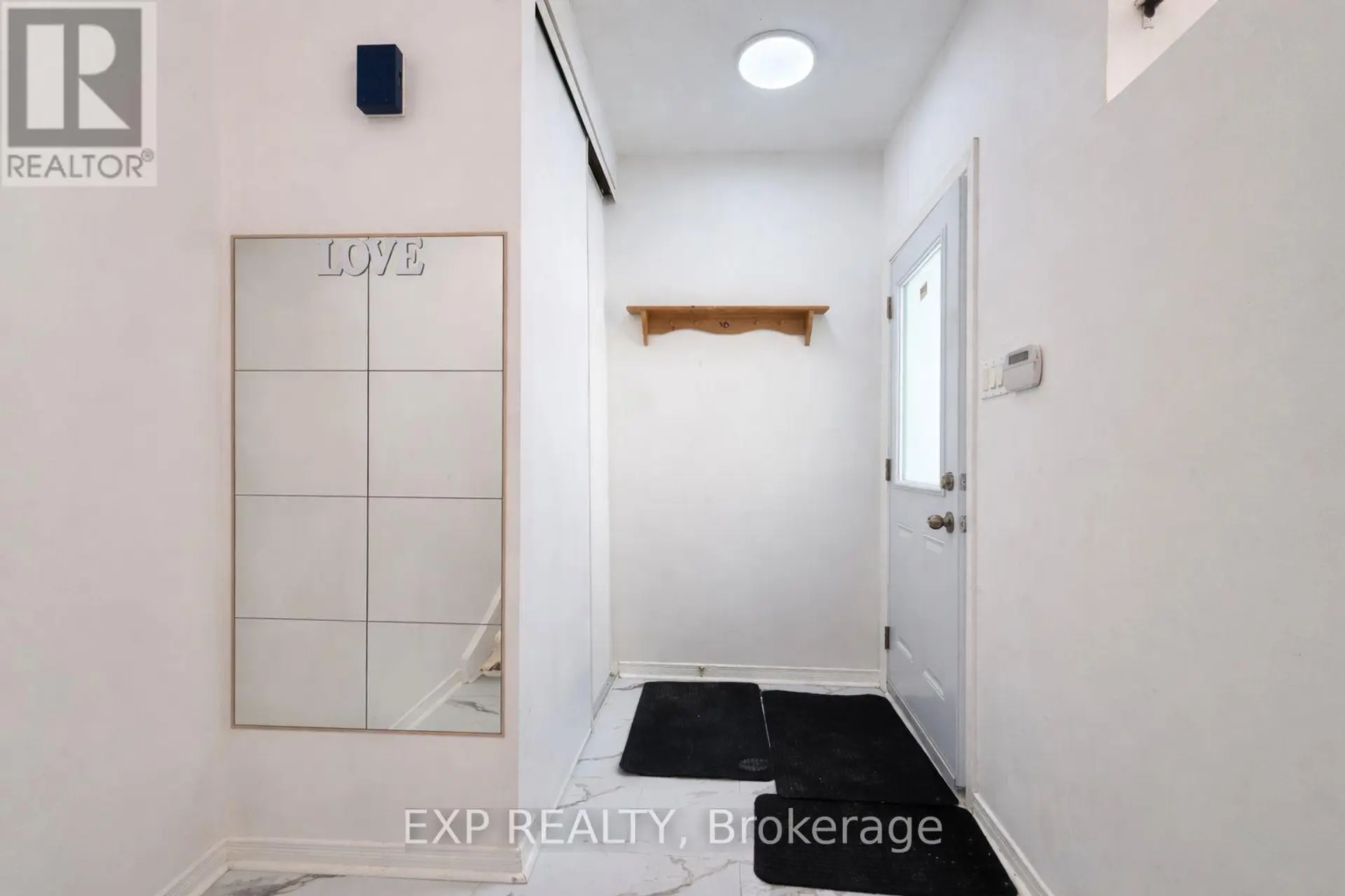 11C SONNET CRESCENT - Image 2