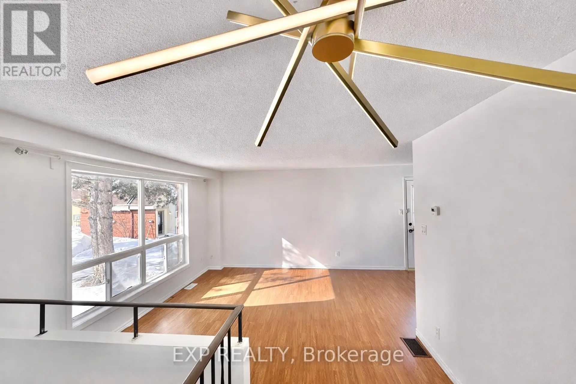 11C SONNET CRESCENT - Image 4