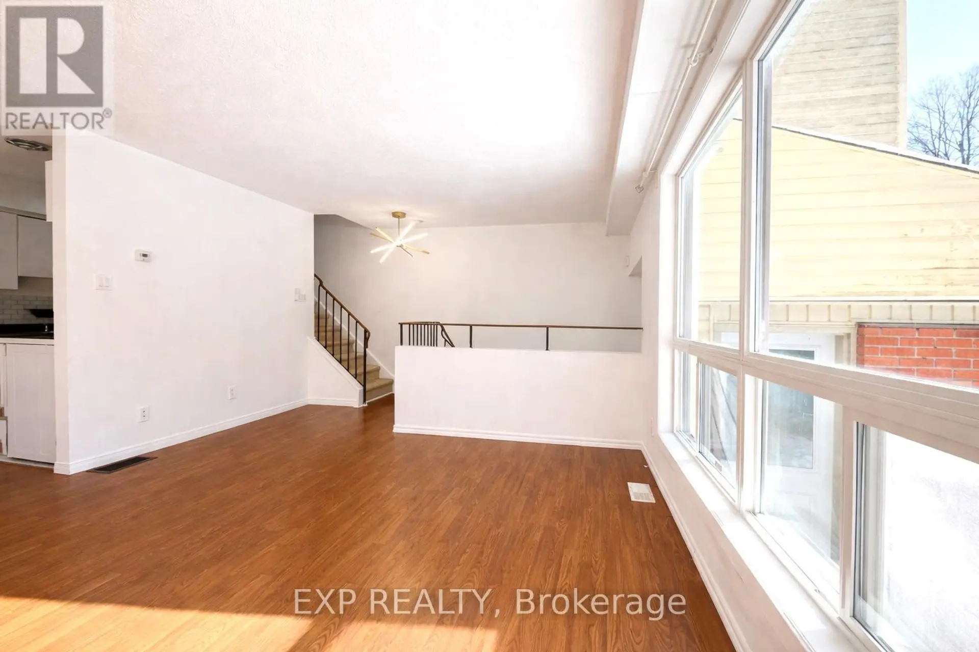 11C SONNET CRESCENT - Image 6