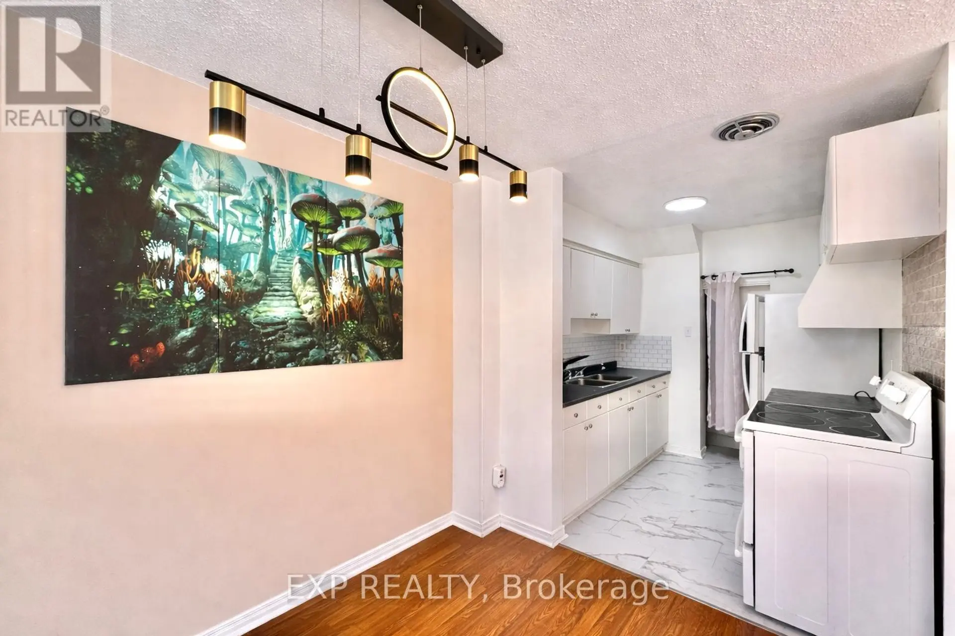 11C SONNET CRESCENT - Image 8