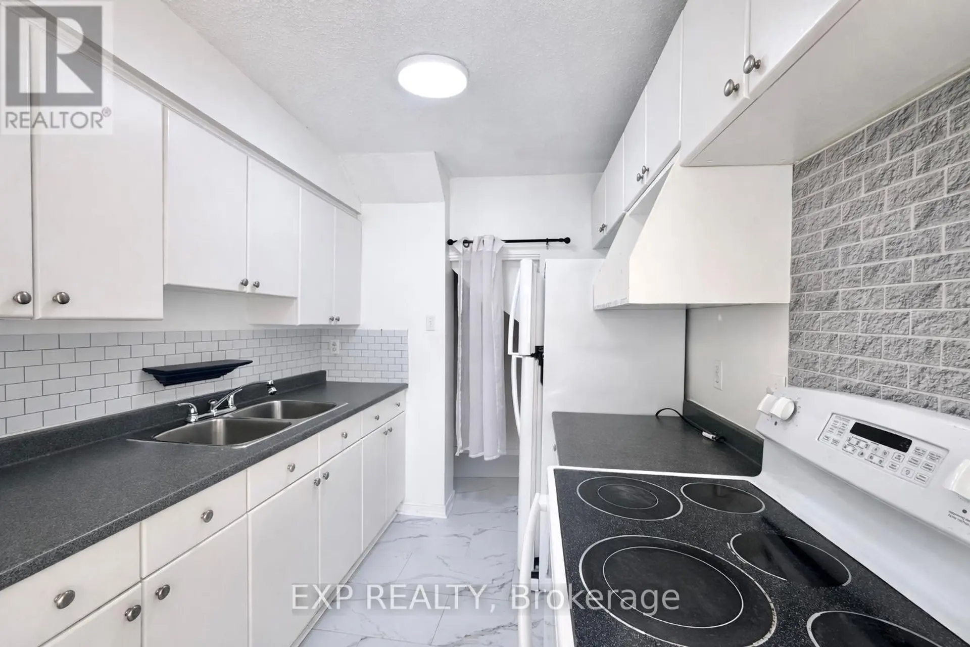 11C SONNET CRESCENT - Image 9