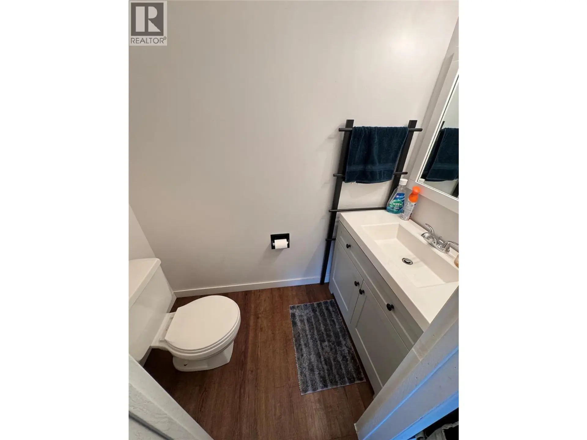 Property at #403 1451 1 AVENUE NE, Salmon Arm, BC