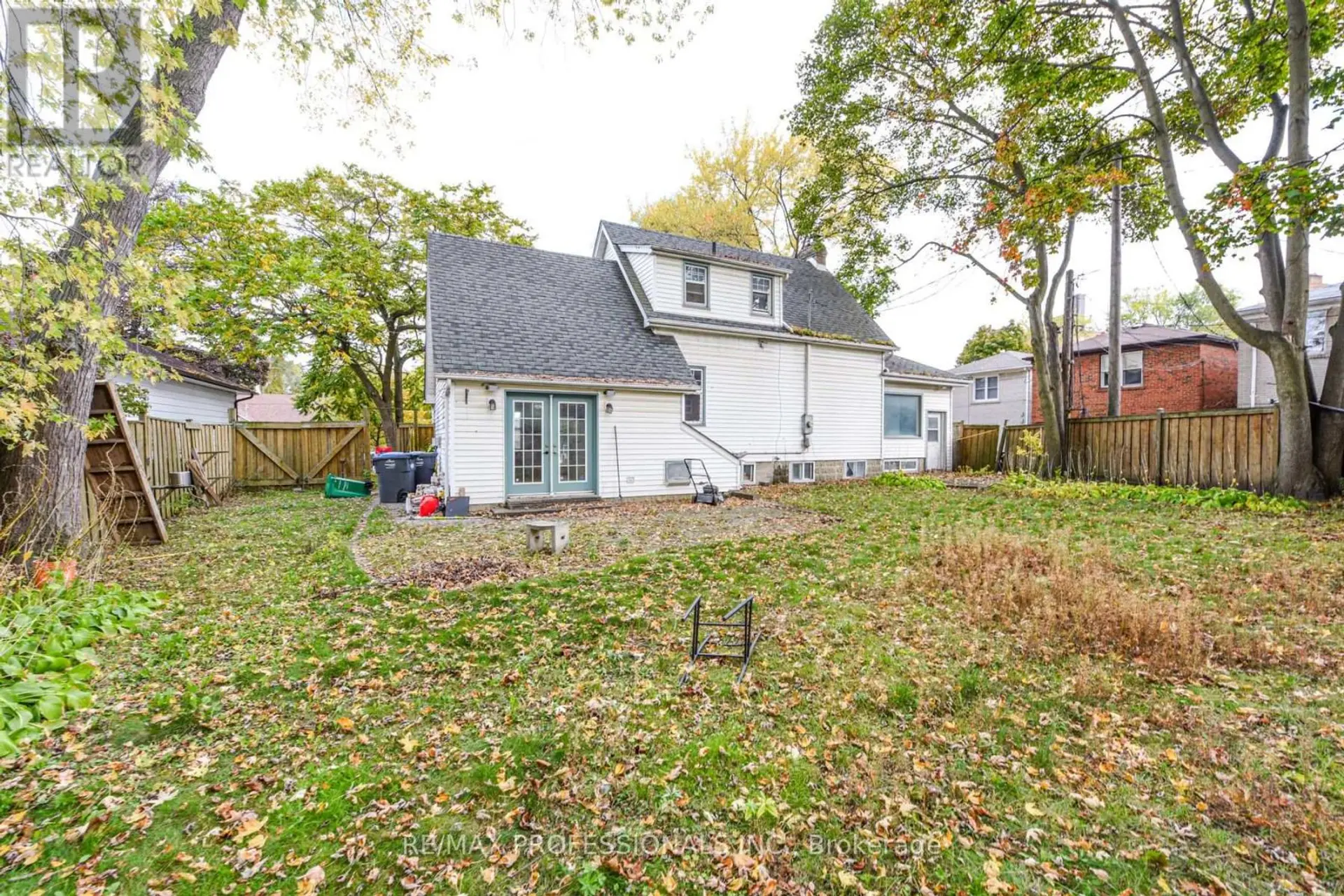 10 BROADVIEW AVENUE - Image 12
