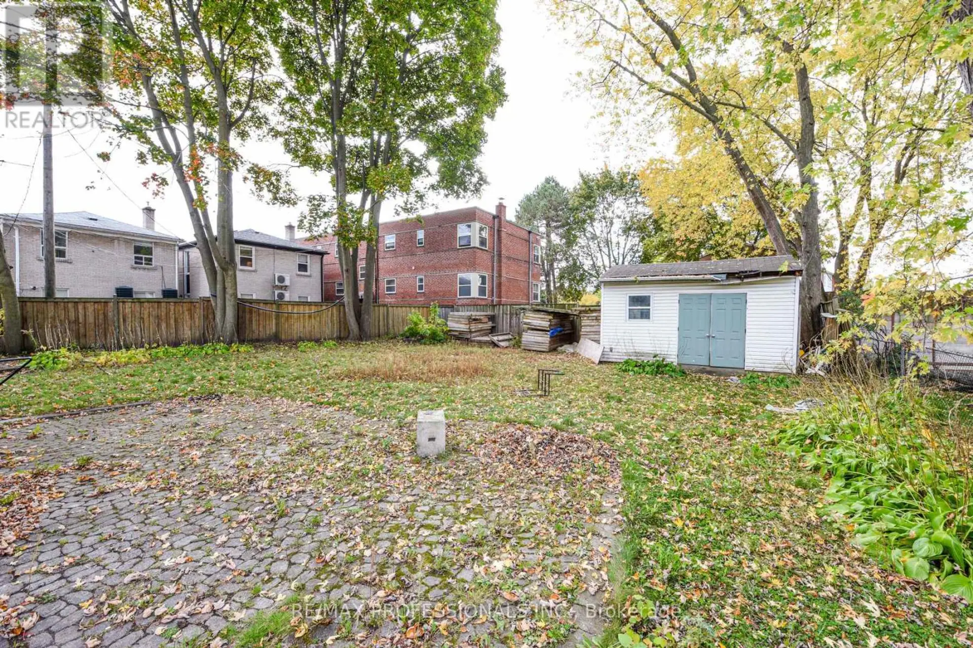 10 BROADVIEW AVENUE - Image 8