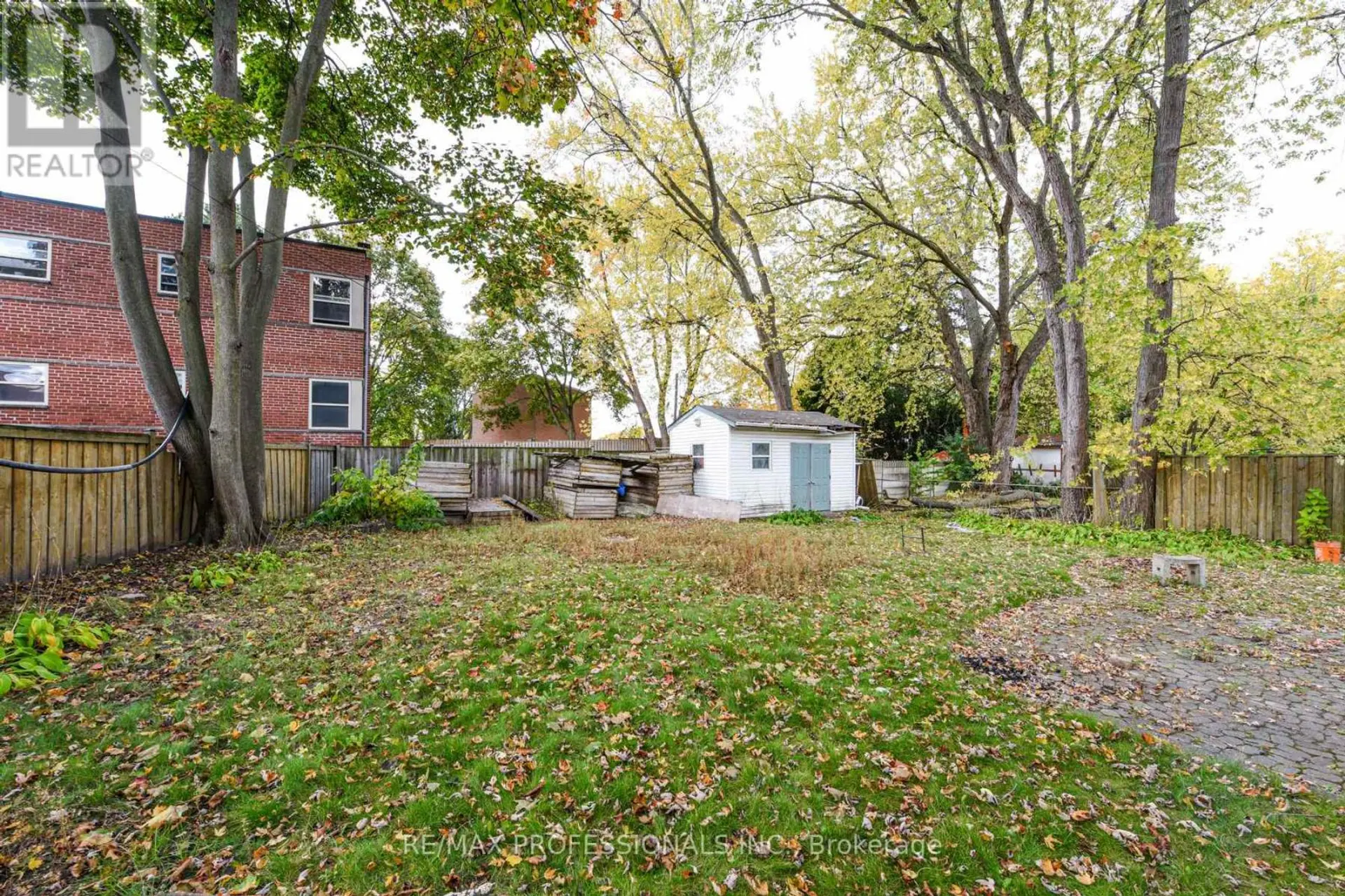 10 BROADVIEW AVENUE - Image 9