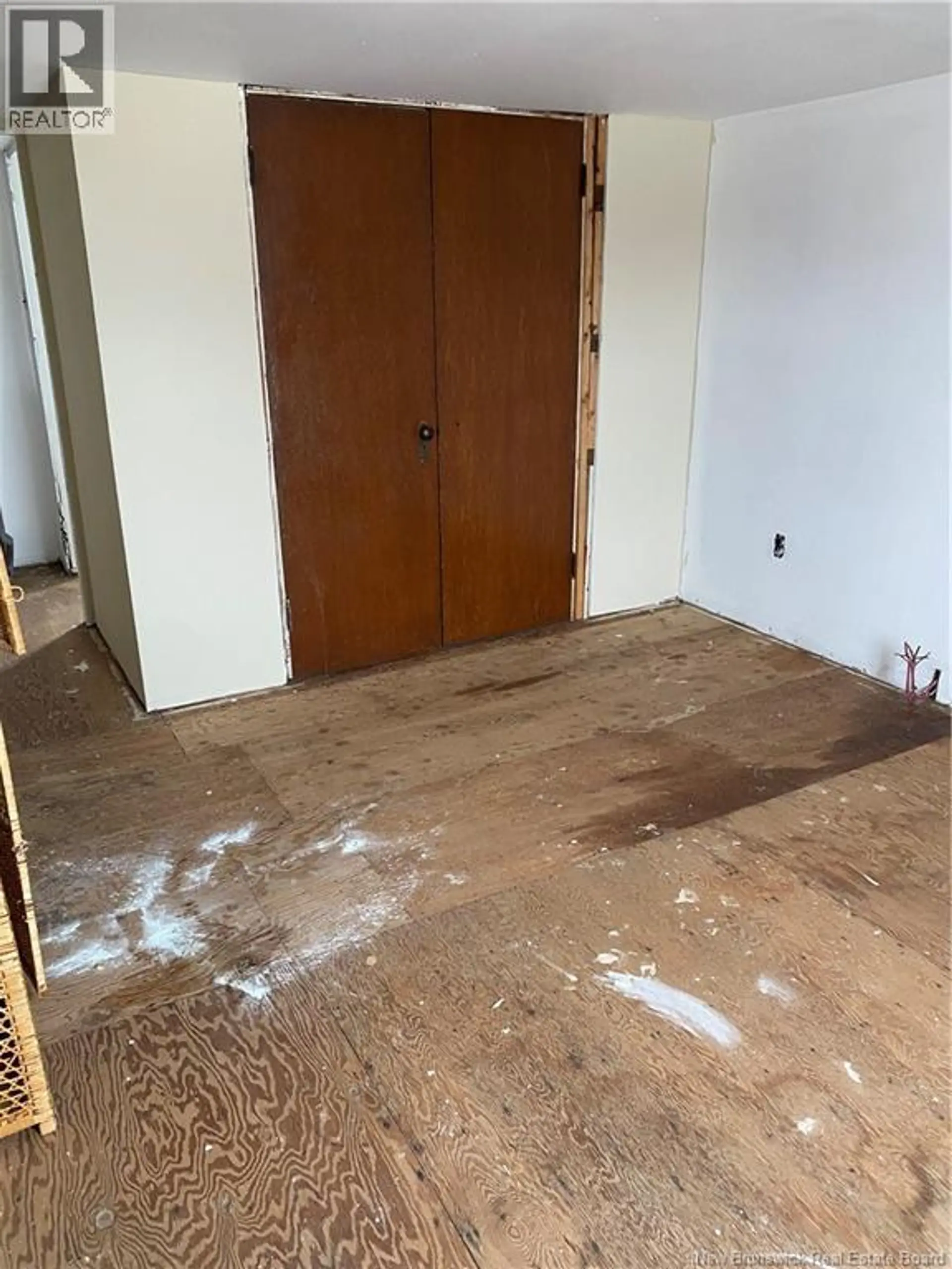22 BEACH STREET - Image 13
