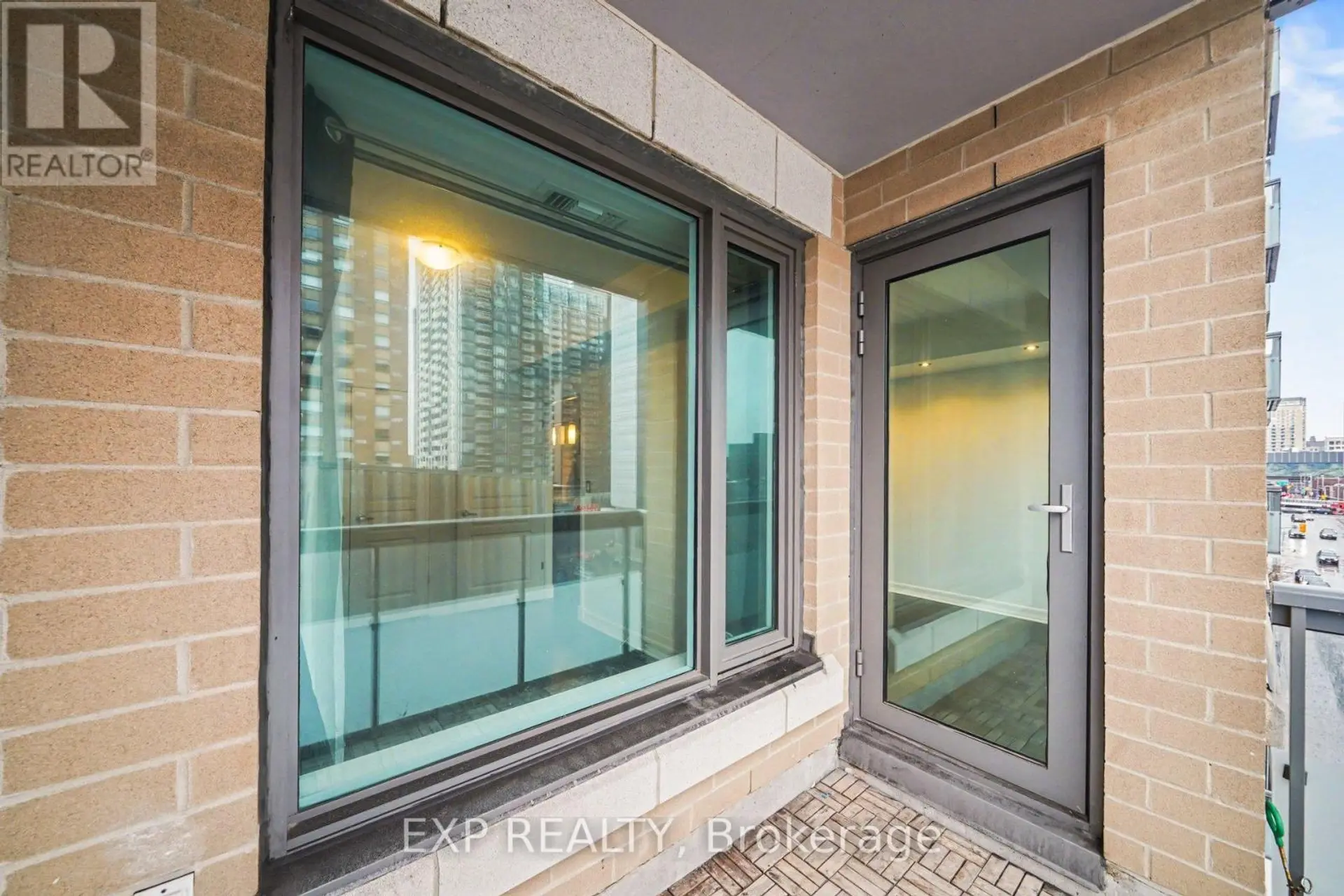 #510 238 BESSERER STREET - Image 19