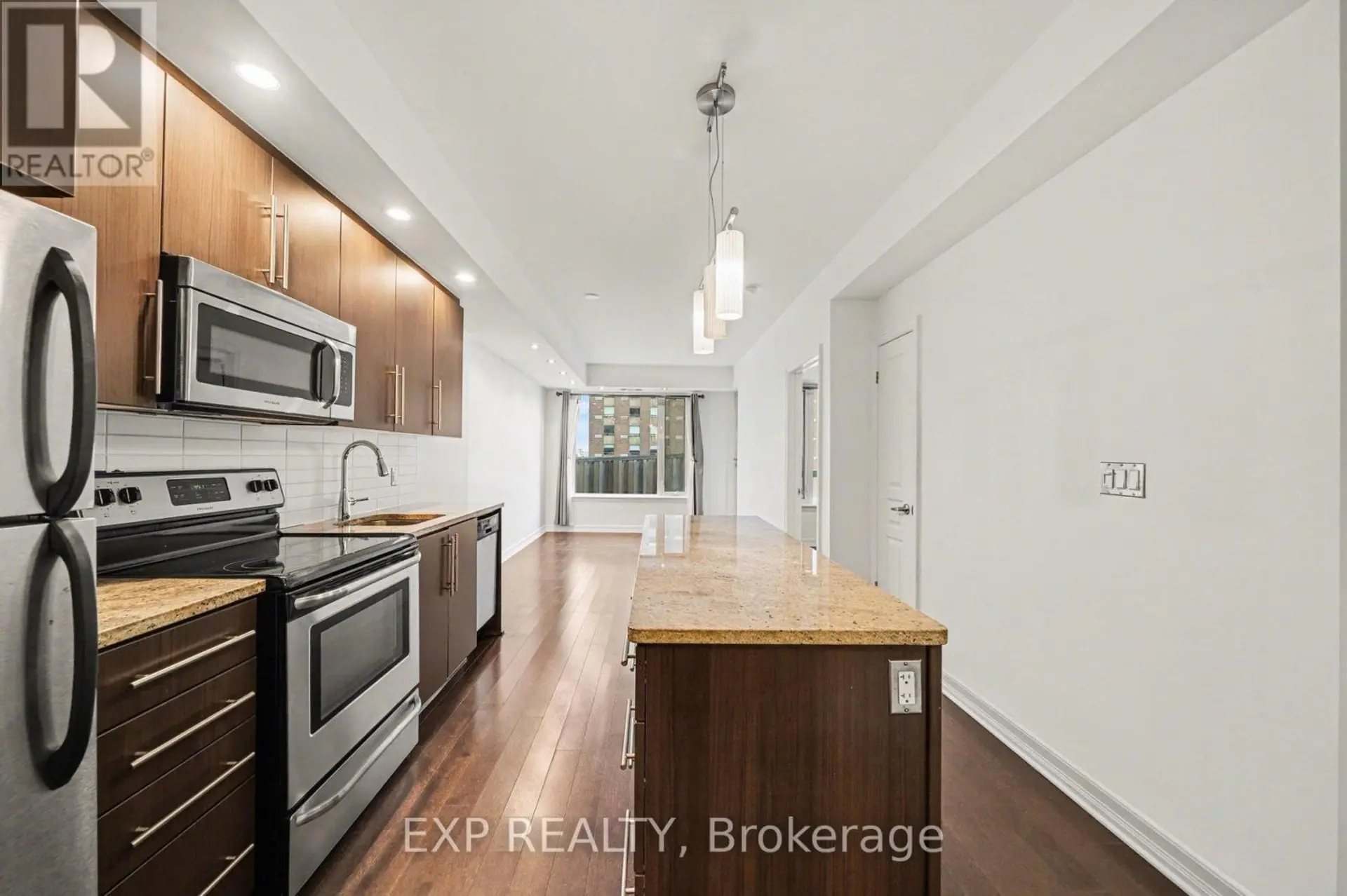 #510 238 BESSERER STREET - Image 9