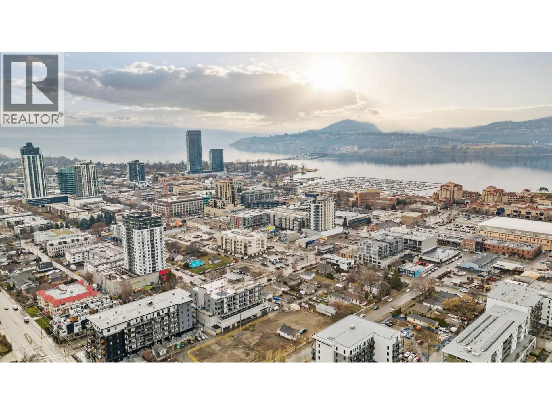 Property at #404 604 CAWSTON AVENUE, Kelowna, BC