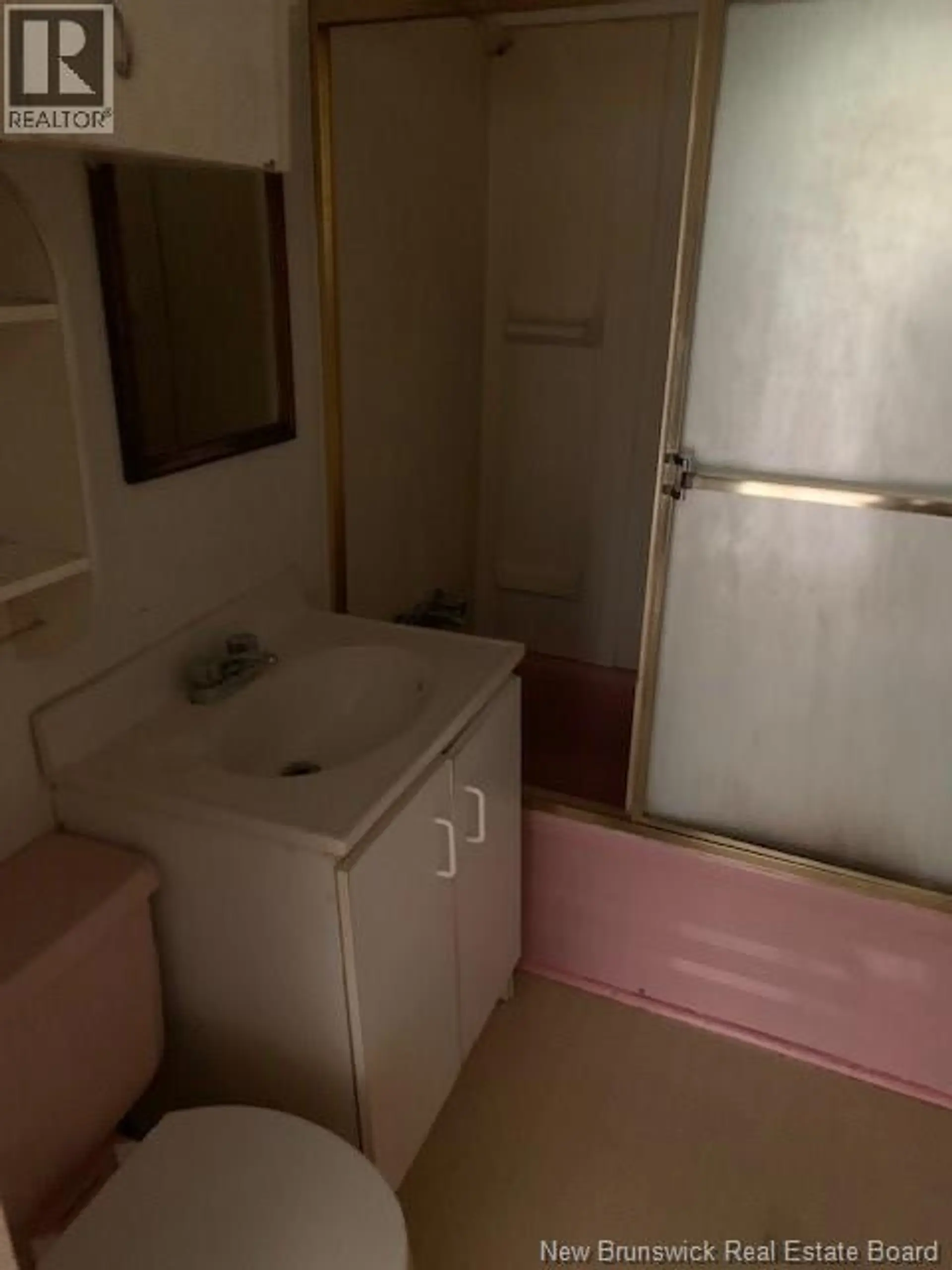 124 QUEENS ROAD - Image 12