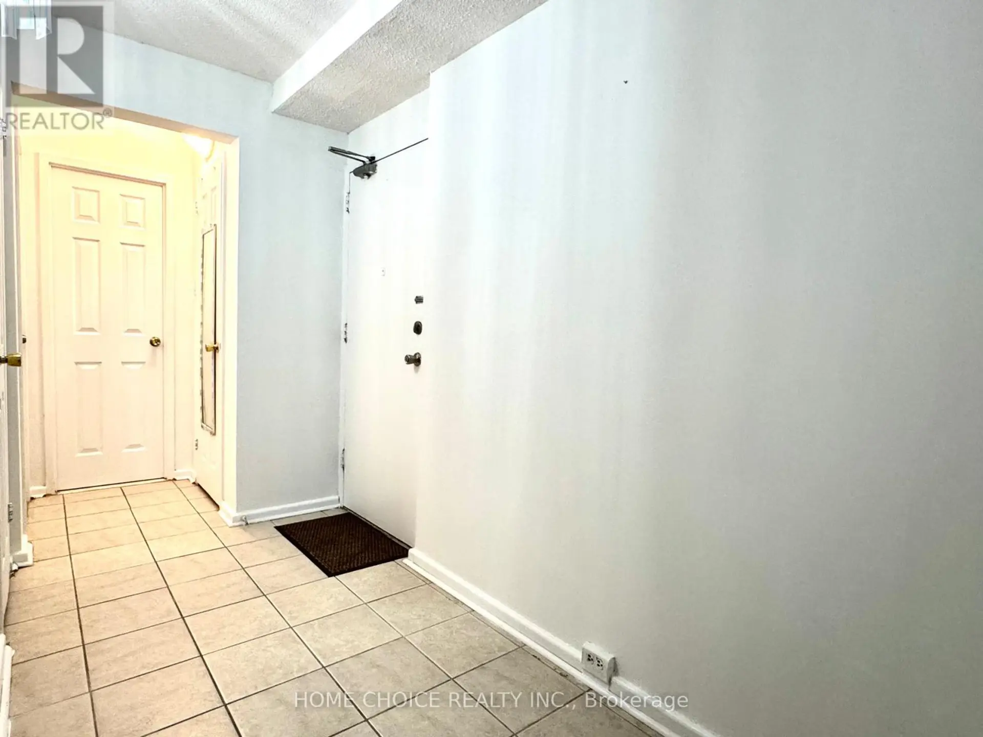 #404 100 LEEWARD GLENWAY - Image 13