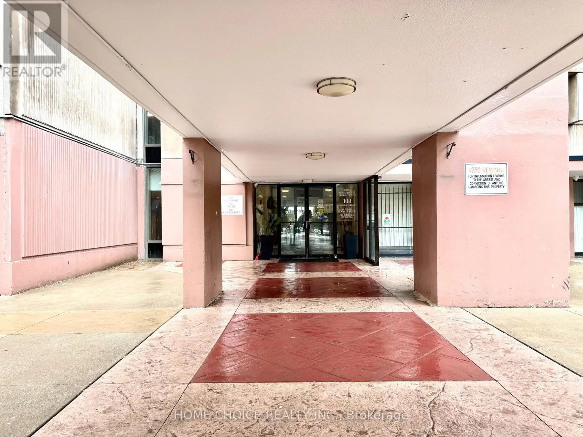 #404 100 LEEWARD GLENWAY - Image 3
