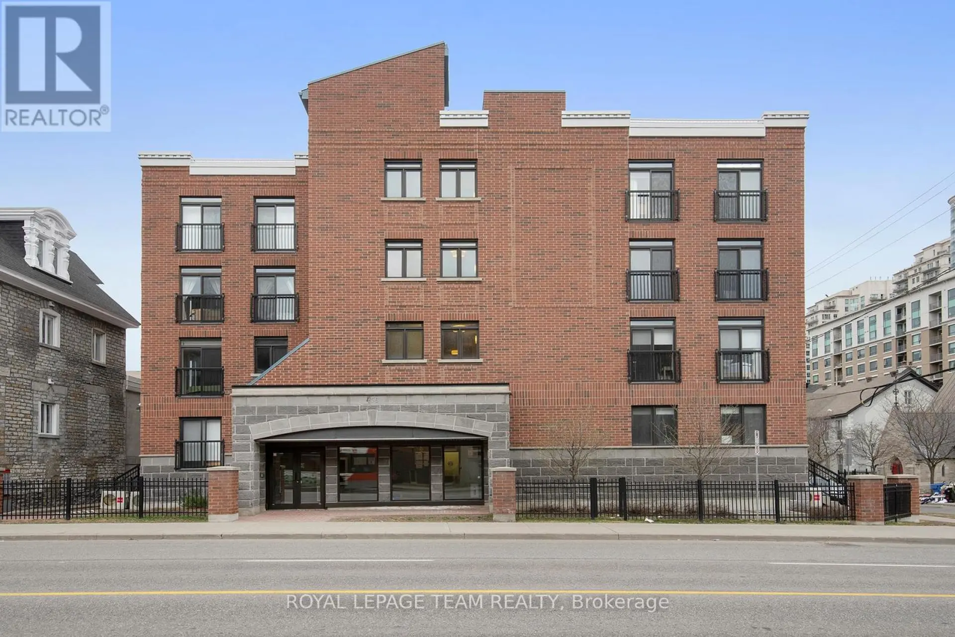 #404 456 KING EDWARD AVENUE - Image 1