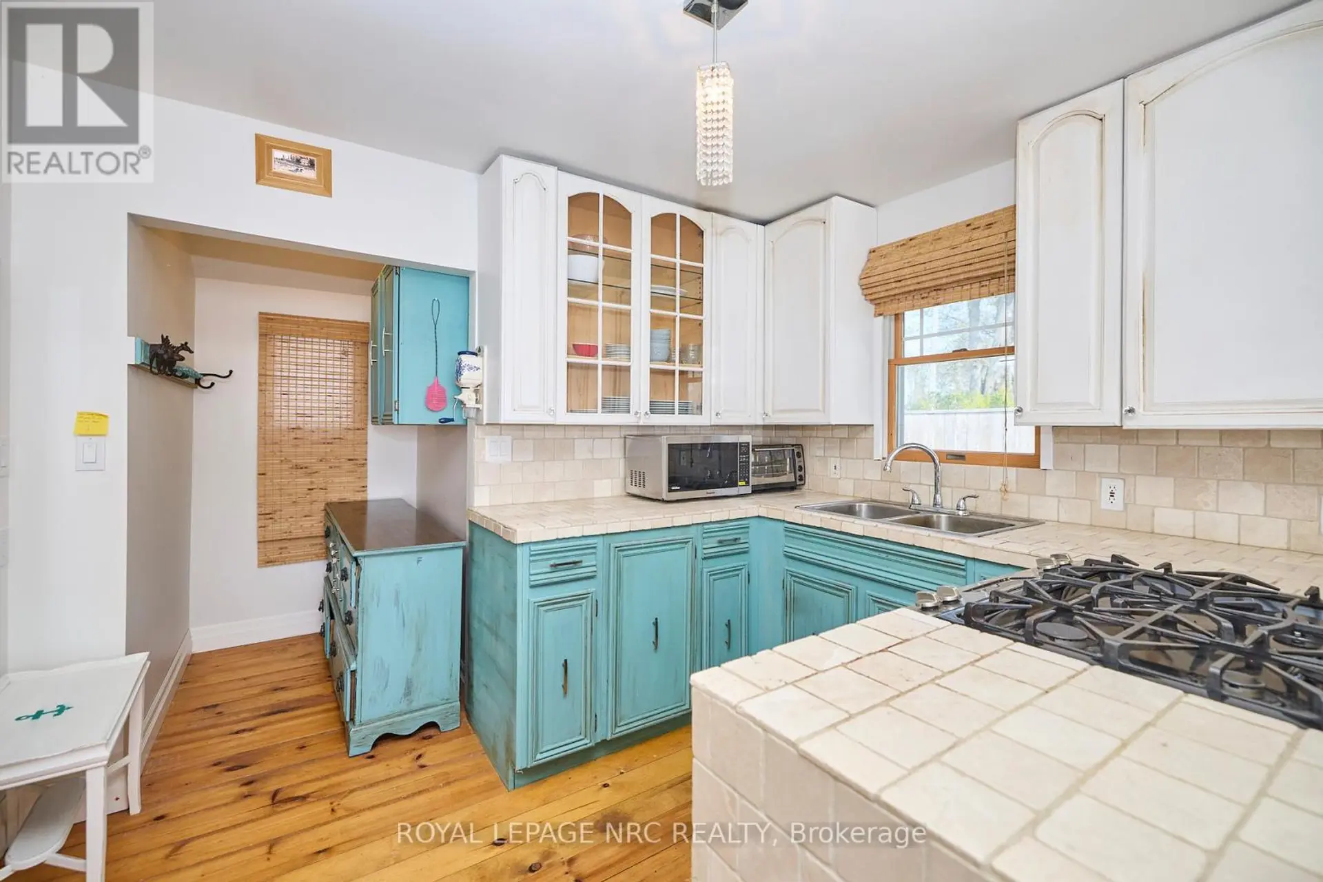 11851 LAKESHORE ROAD - Image 11