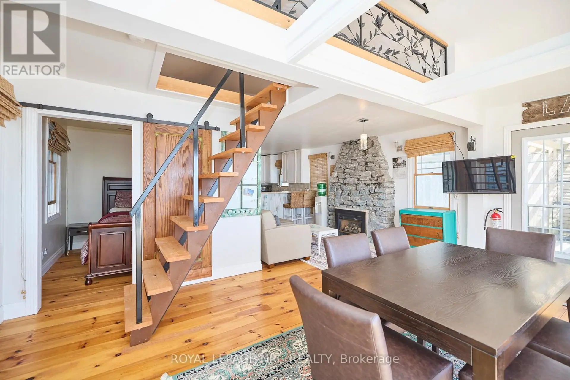 11851 LAKESHORE ROAD - Image 13