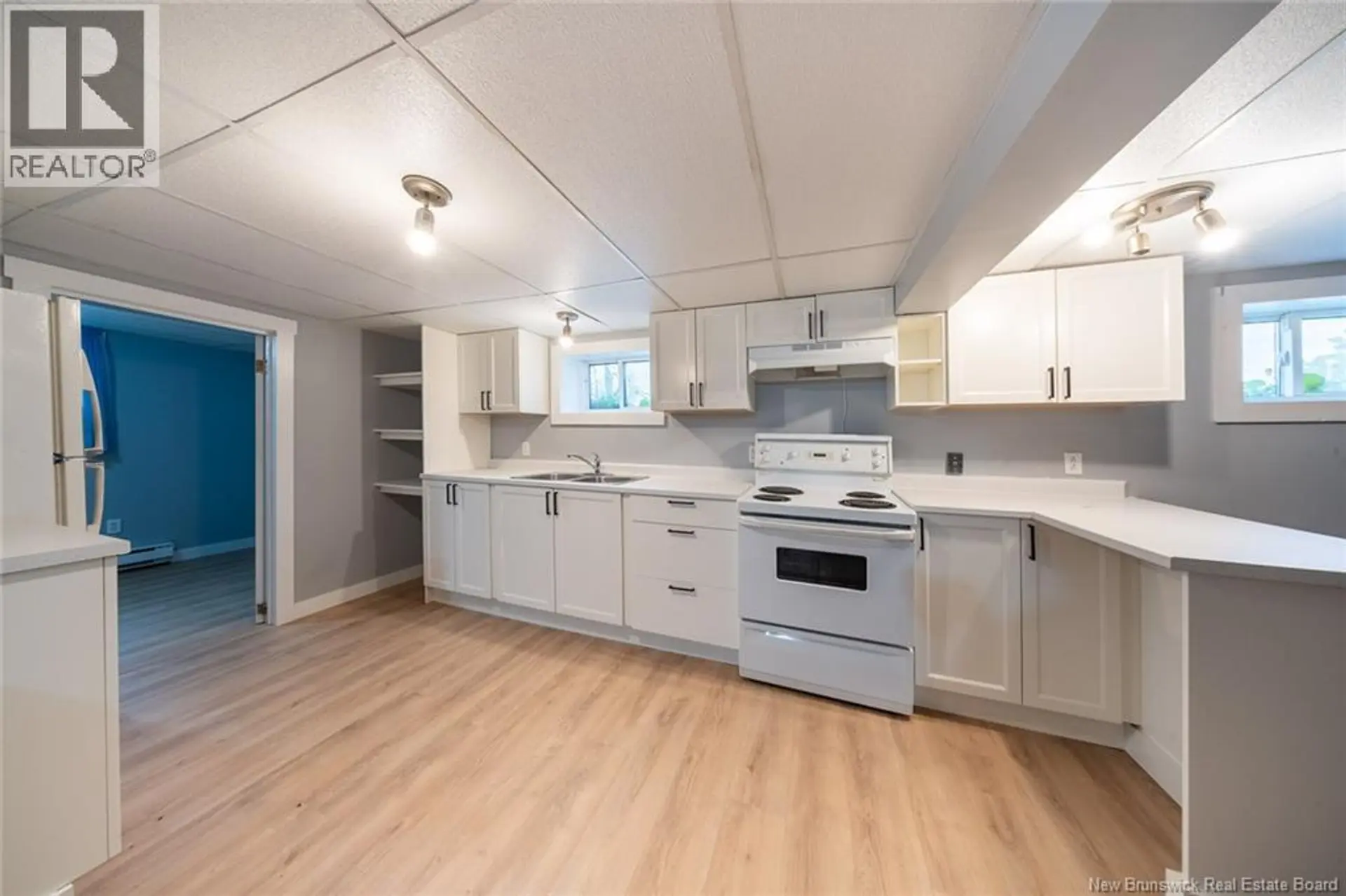 41 VAIL STREET - Image 11