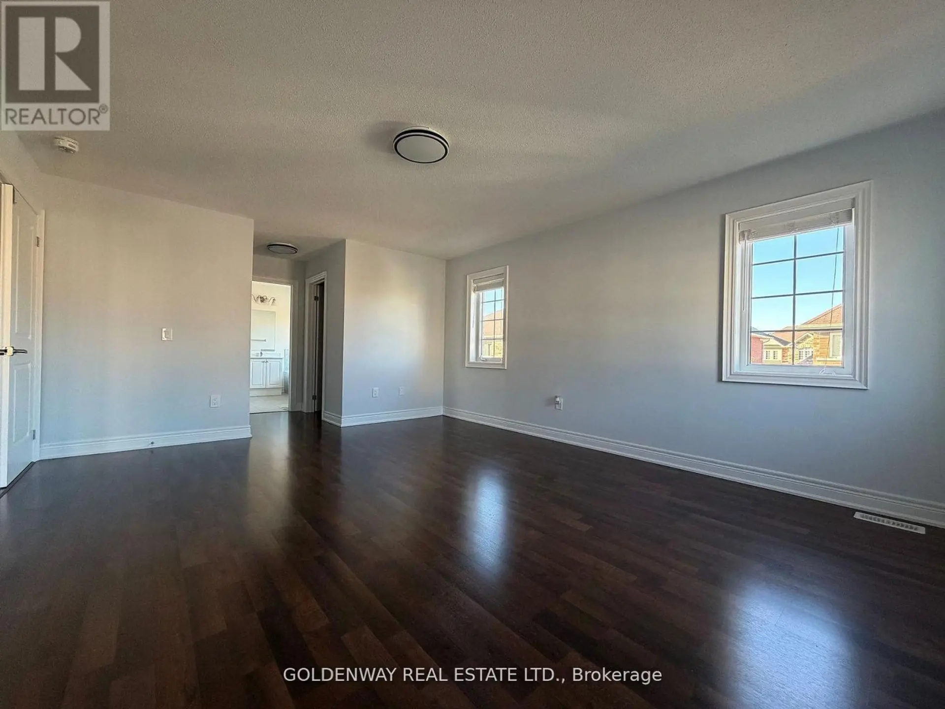 16 JERICHO AVENUE - Image 9