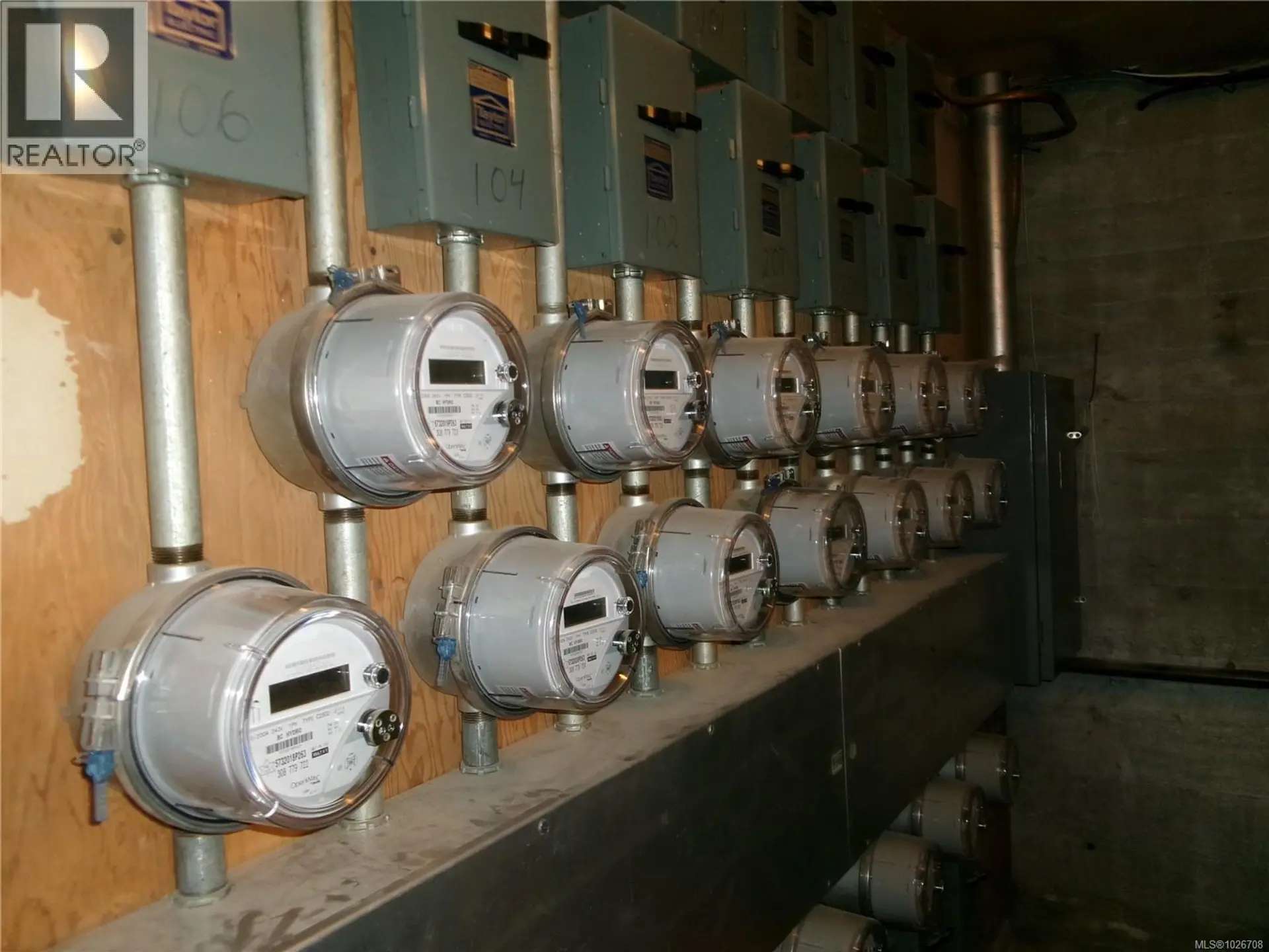 Property at 1252 9TH ST, Courtenay, BC