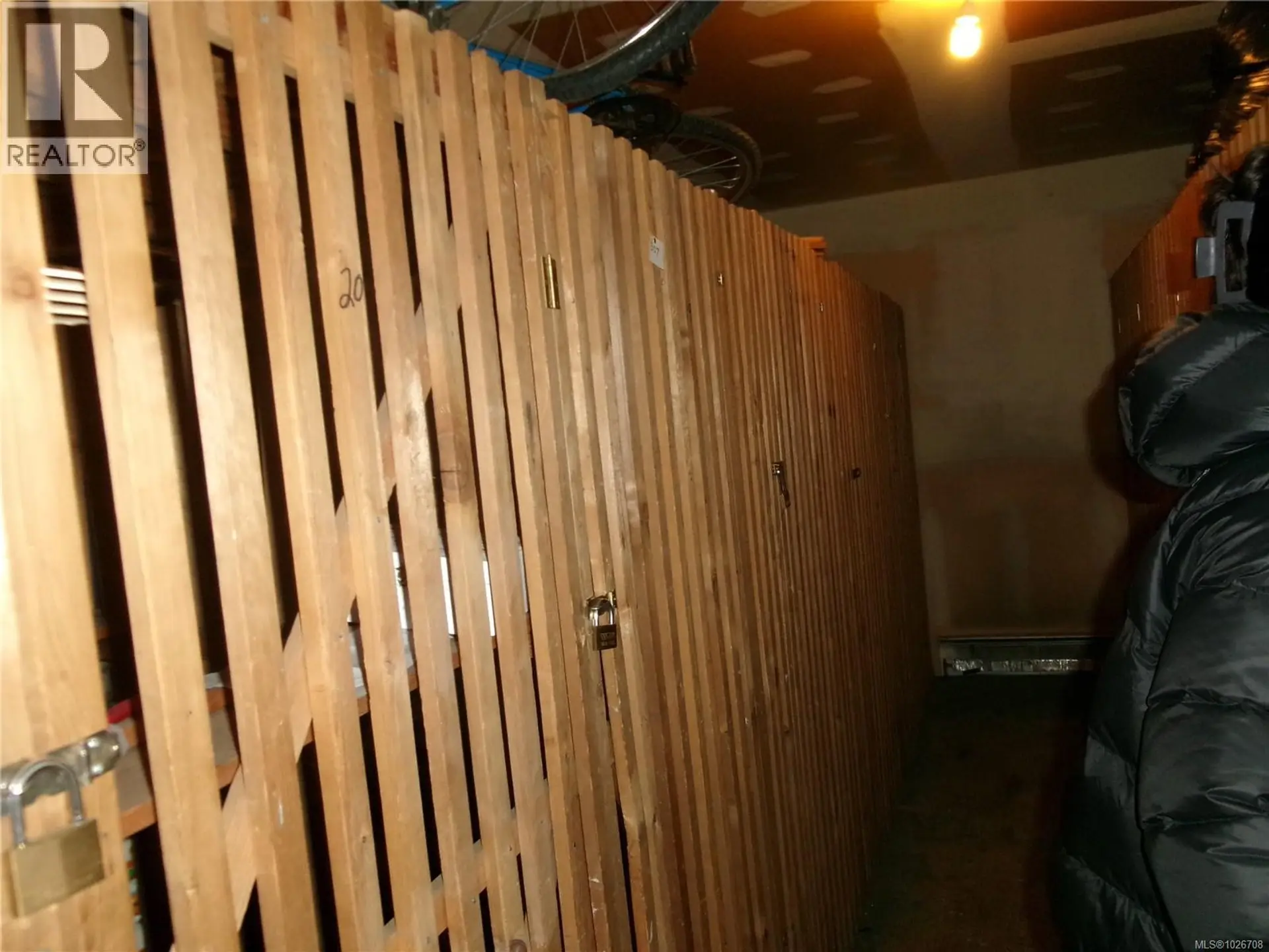 Property at 1252 9TH ST, Courtenay, BC