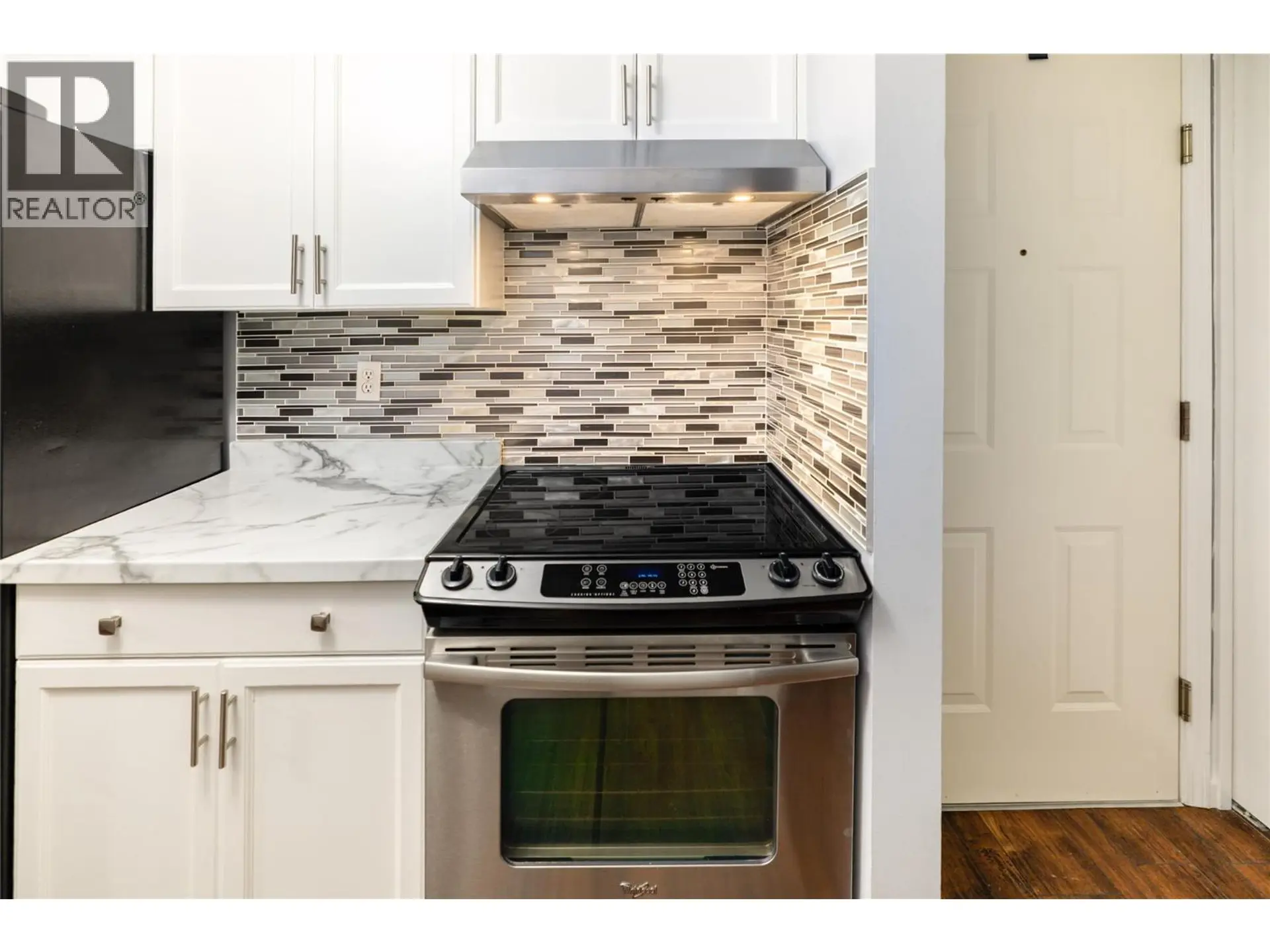 Property at #404 3155 DE MONTREUIL COURT, Kelowna, BC