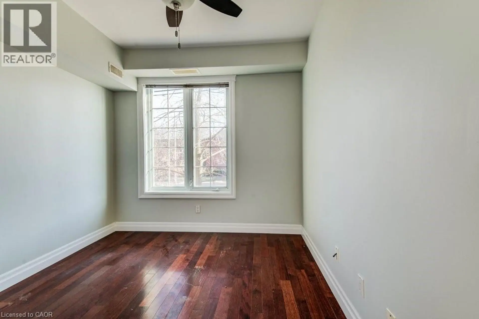 #201 555 KING STREET E - Image 13