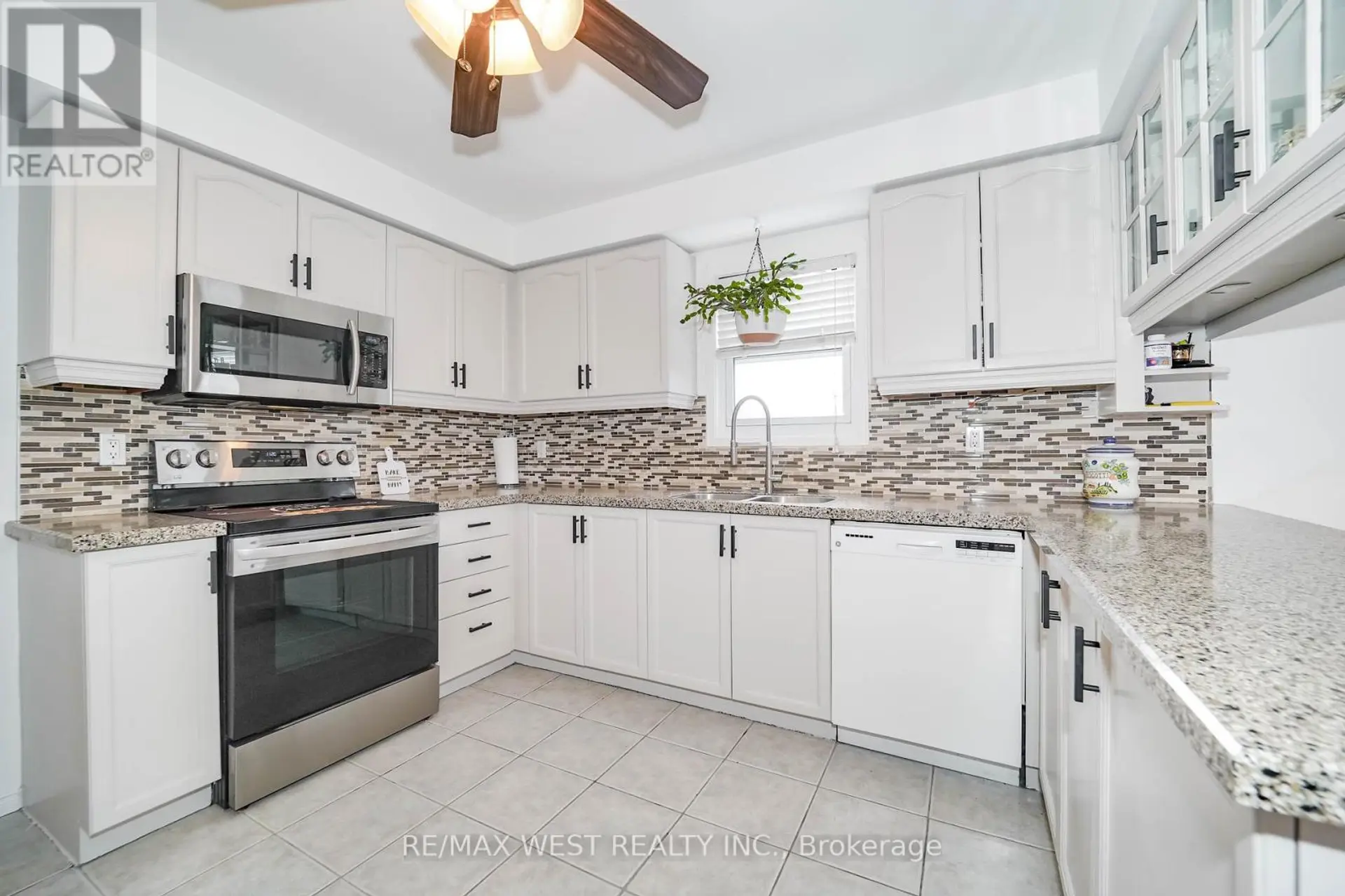 5581 WHEATLAND COURT - Image 2