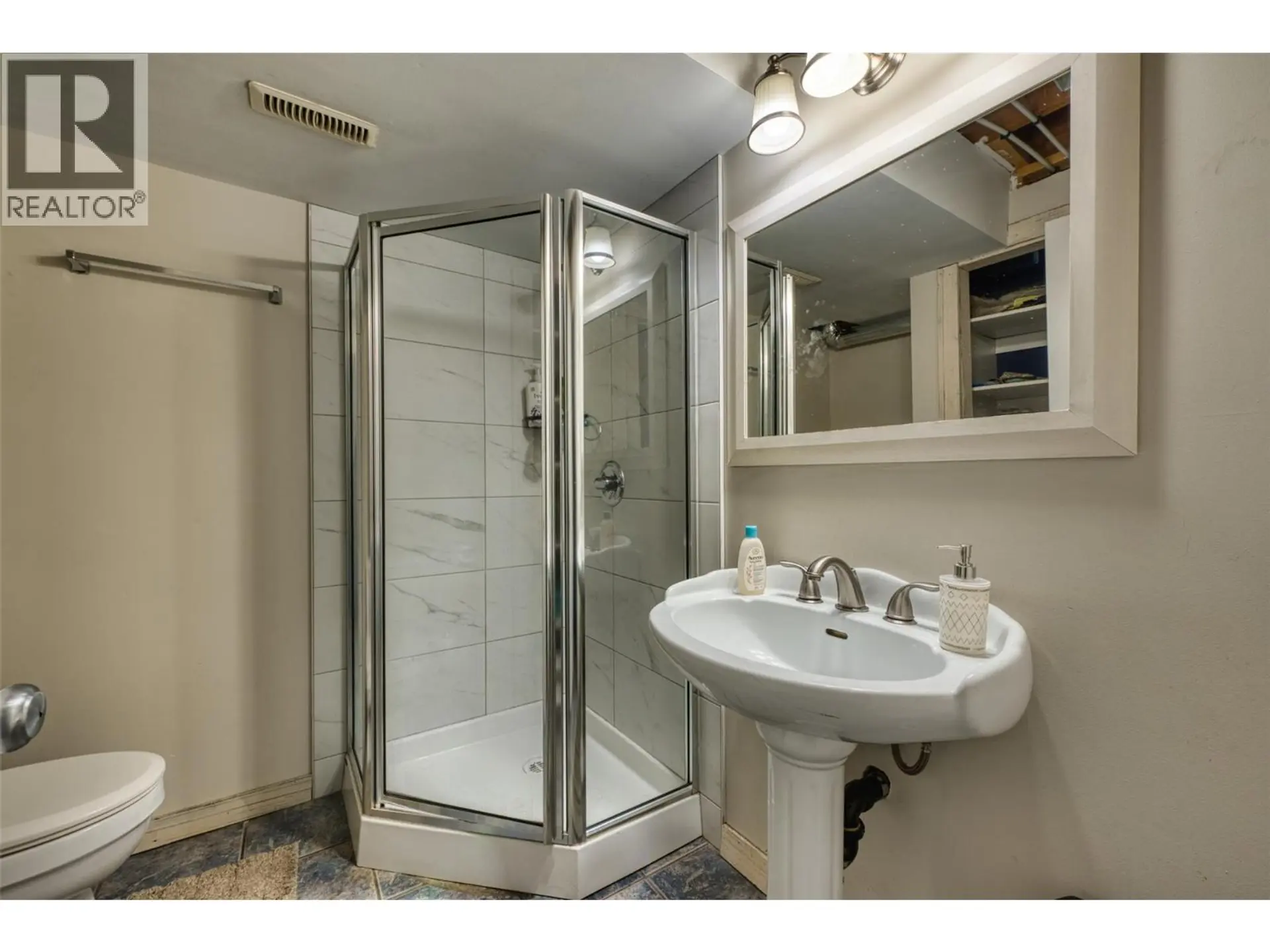 Property at 397 LESTER ROAD, Kelowna, BC