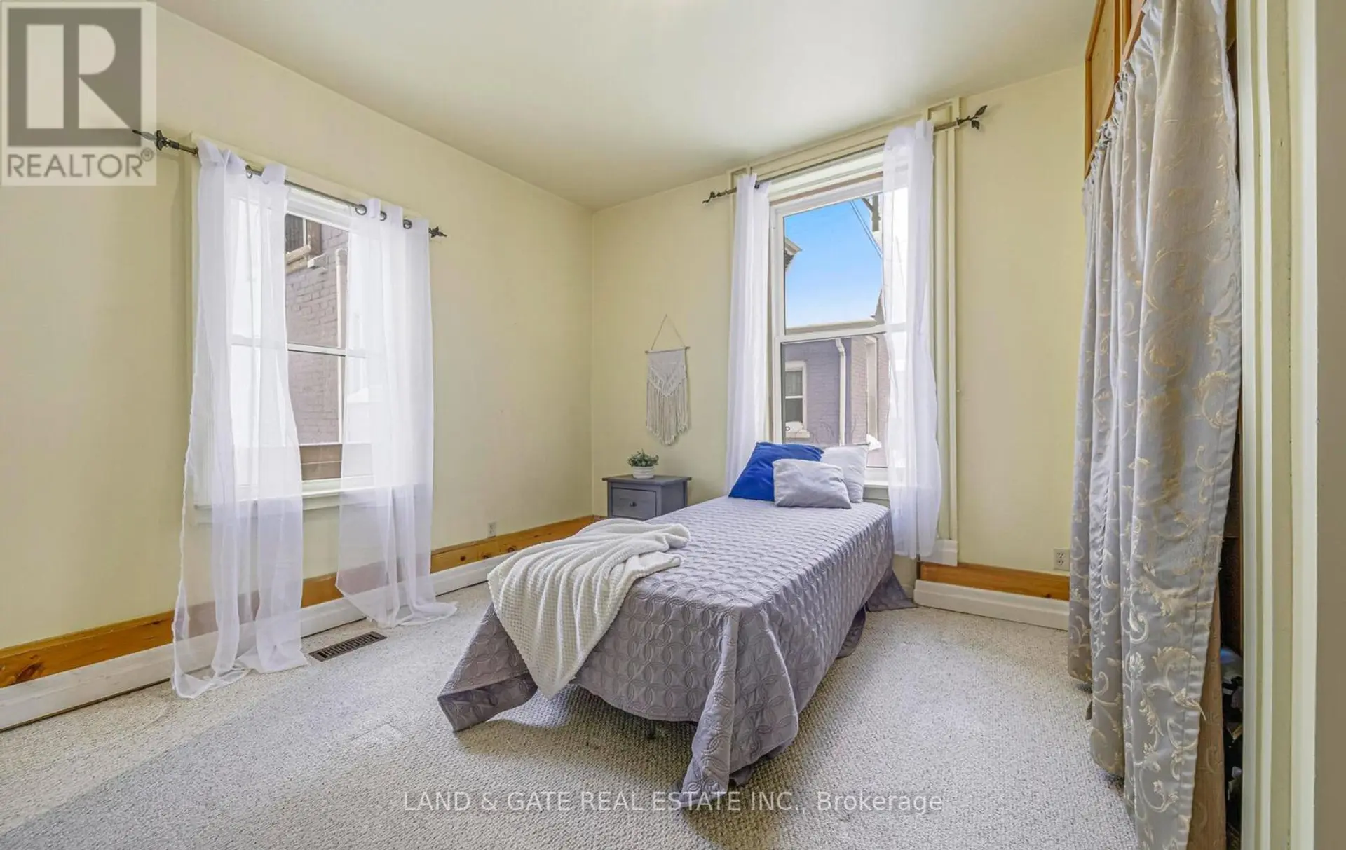 43 MILL STREET S - Image 10