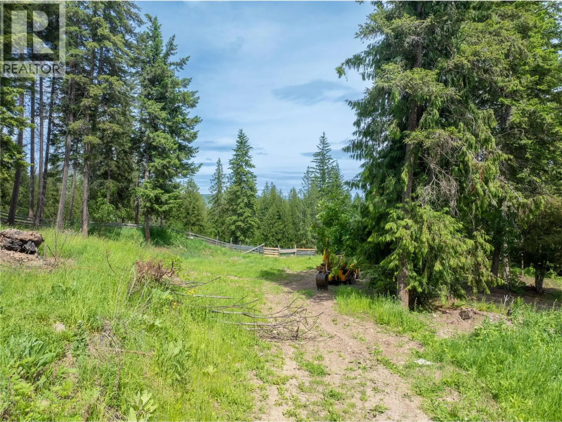 Property at 3175 HAUTALA ROAD, Sorrento, BC