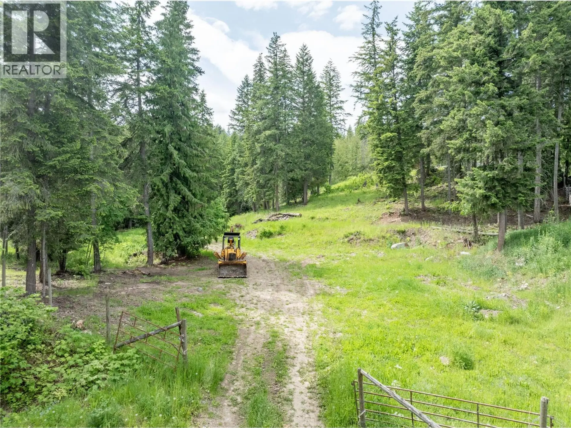 Property at 3175 HAUTALA ROAD, Sorrento, BC