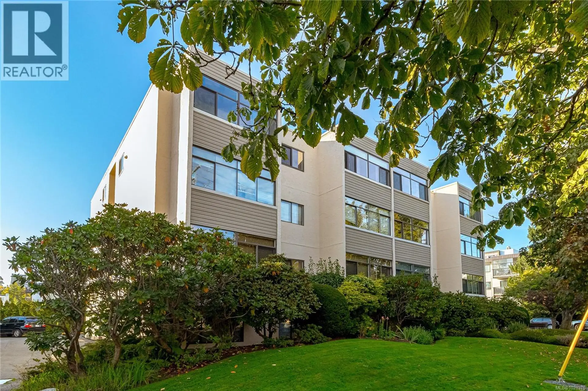 Property at #401 924 Cook St, Victoria, BC