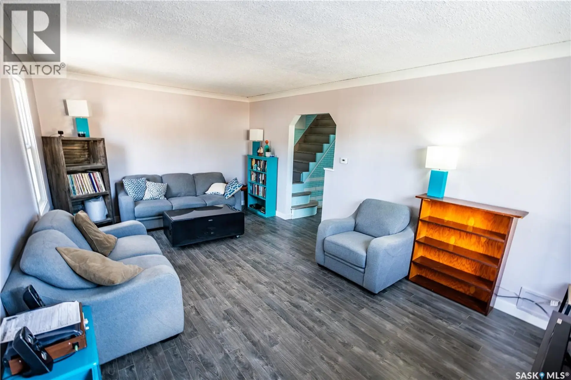 1021 CARIBOU STREET W - Image 3