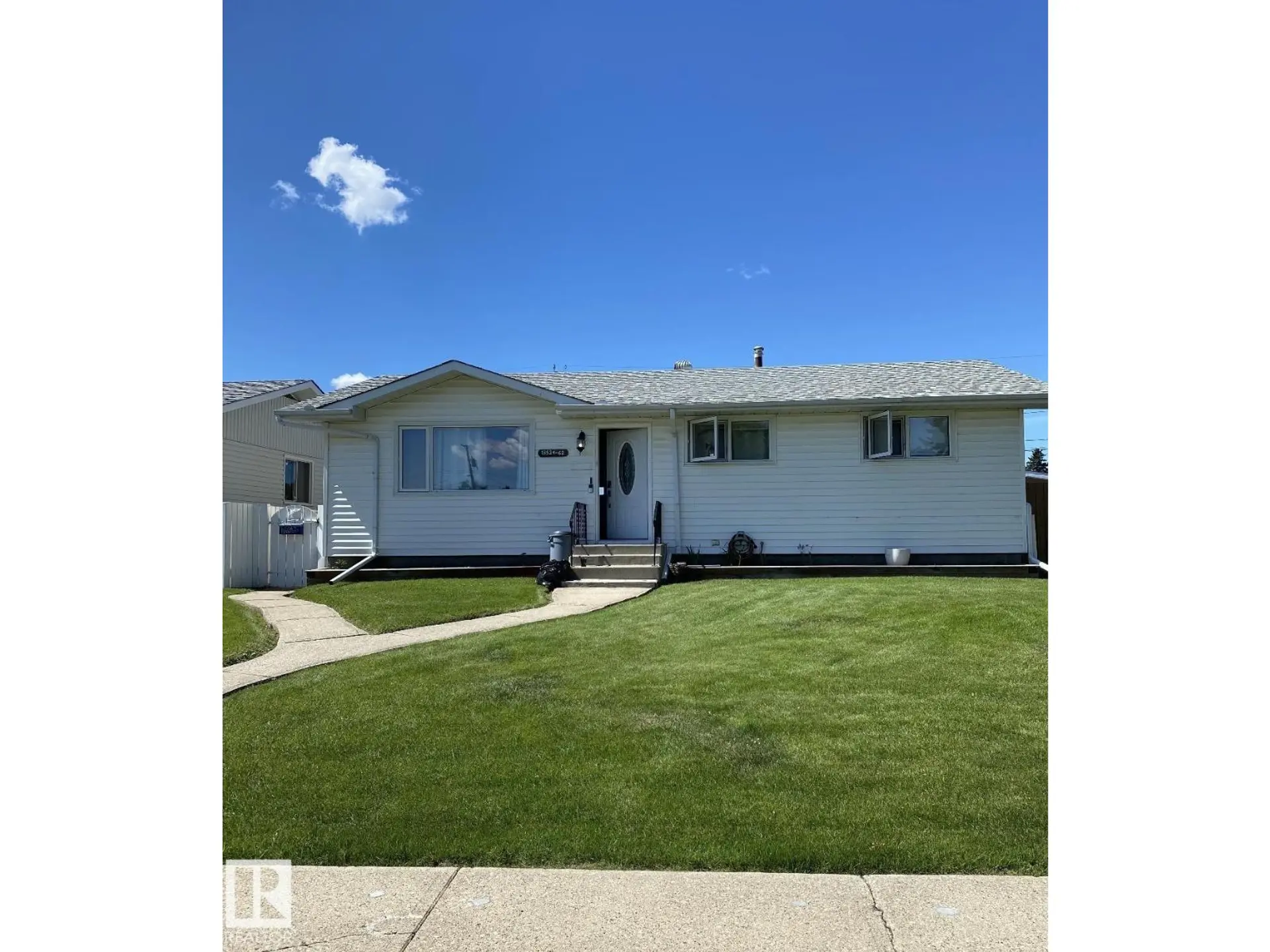 13524 62 ST NW - Image 1