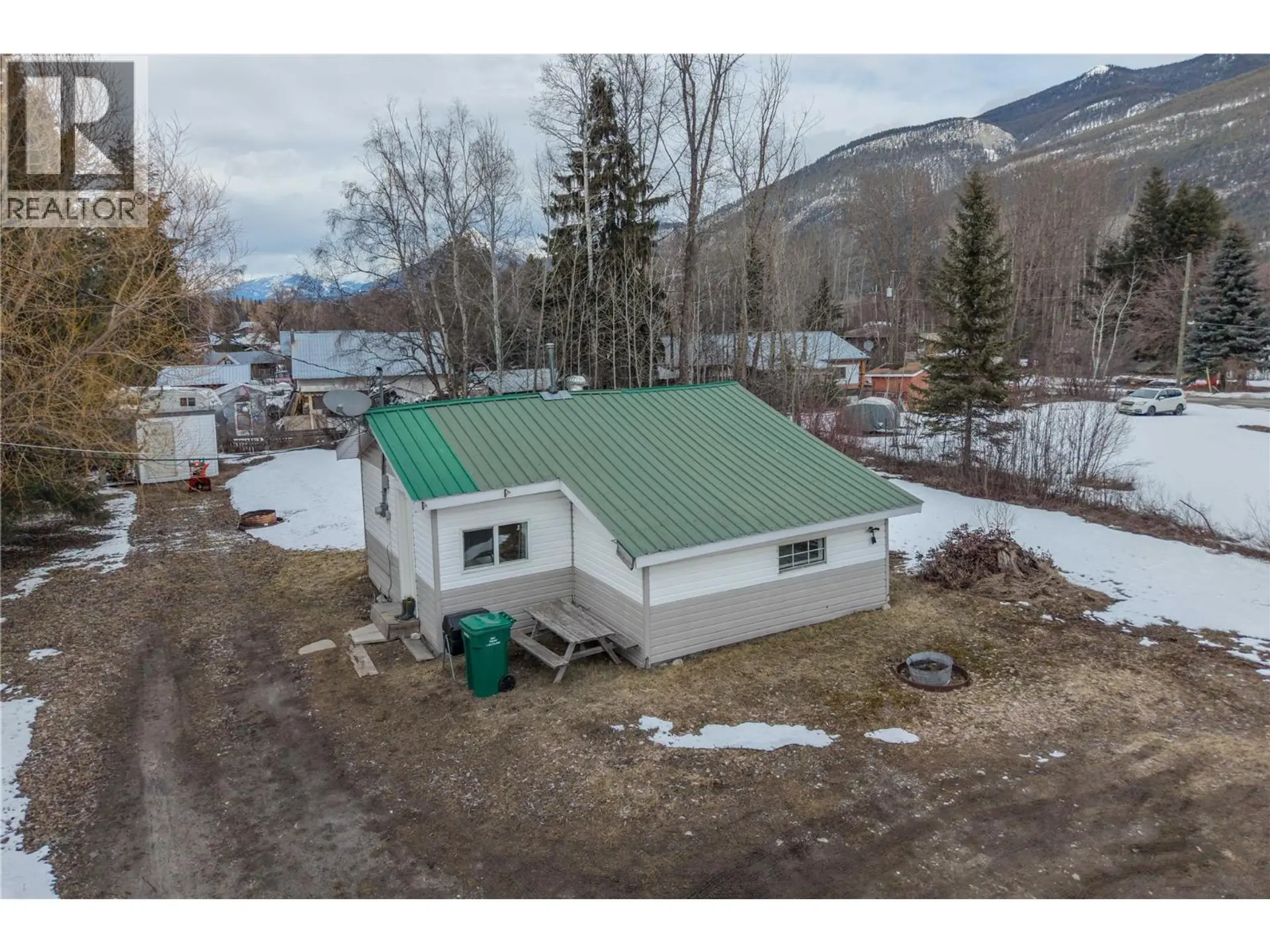 Property at 876 CANYON CREEK Road, Golden, BC