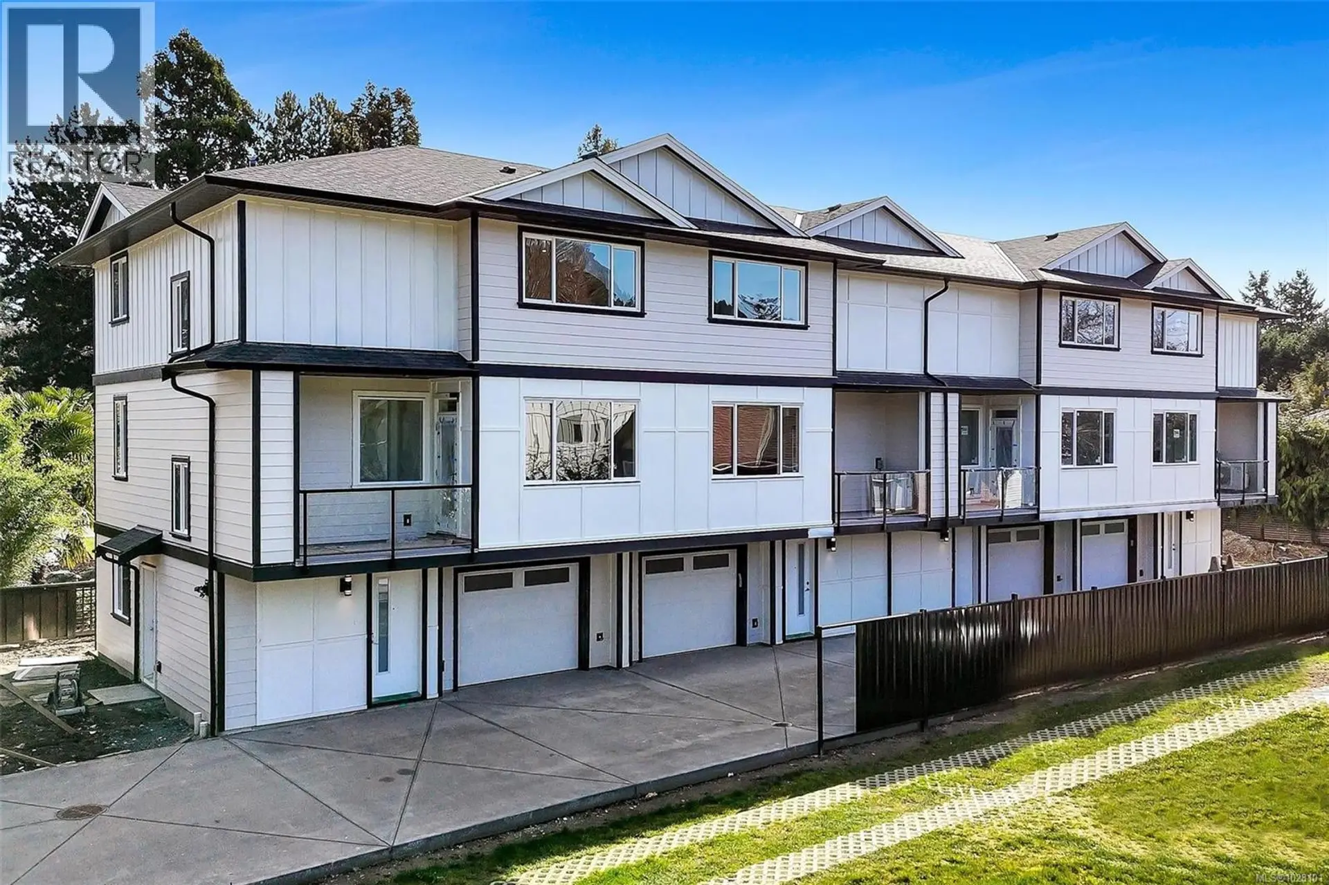 Property at #2 1559 Ash Rd, Saanich, BC