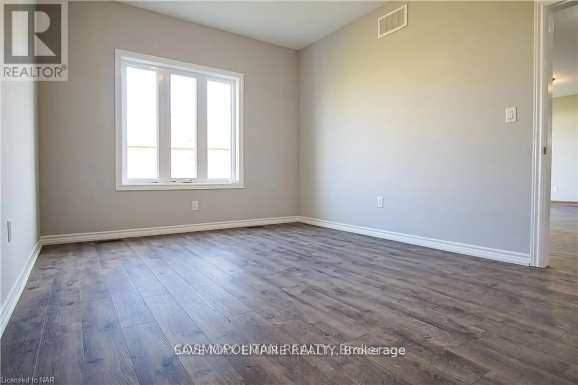 1202 GREEN ACRES DRIVE - Image 11