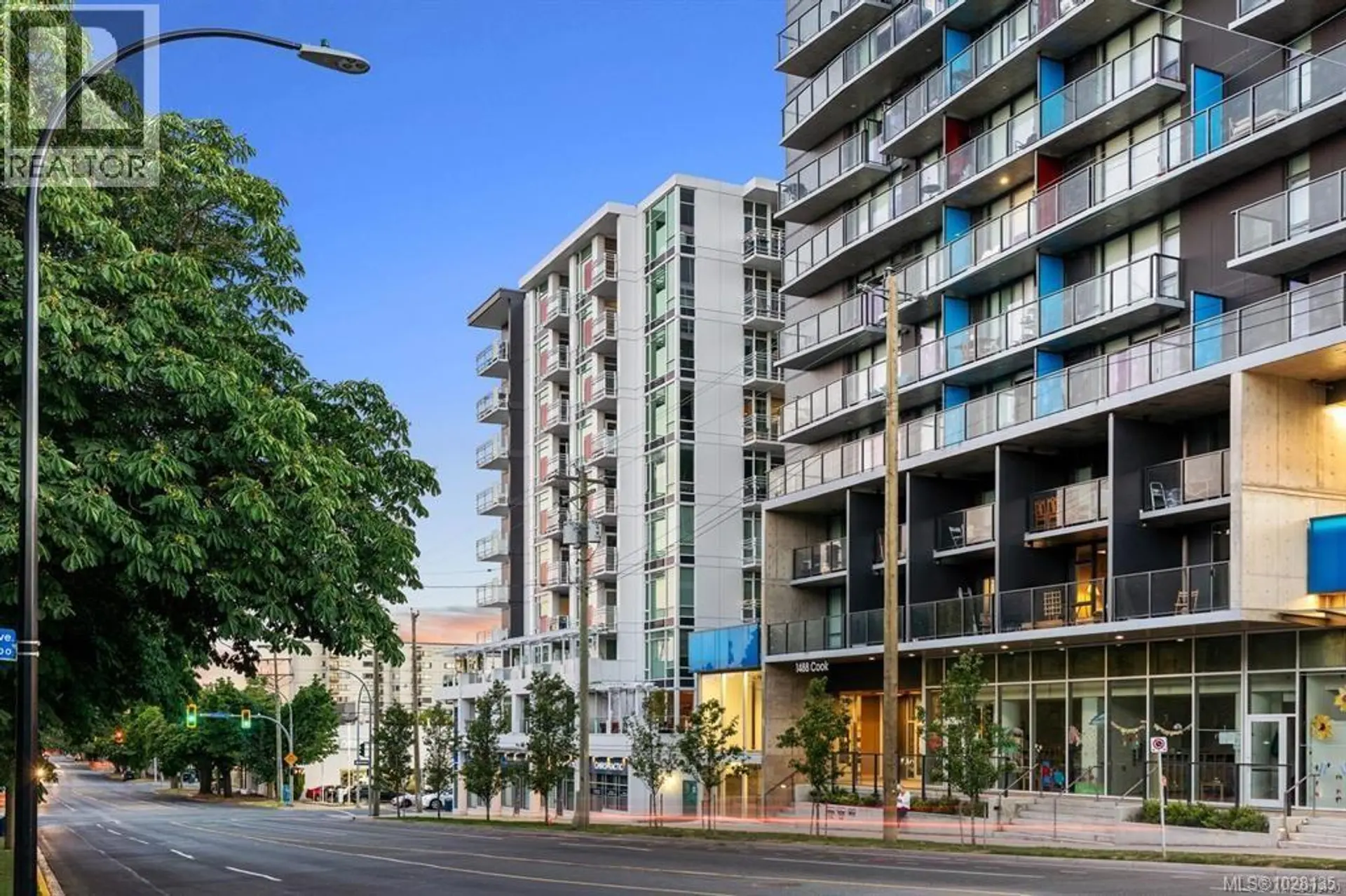 Property at #705 1090 JOHNSON ST, Victoria, BC