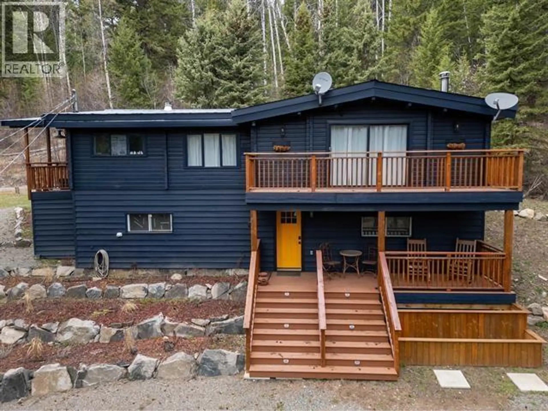 Property at 6062 MAHOOD LAKE ROAD, 100 Mile House, BC