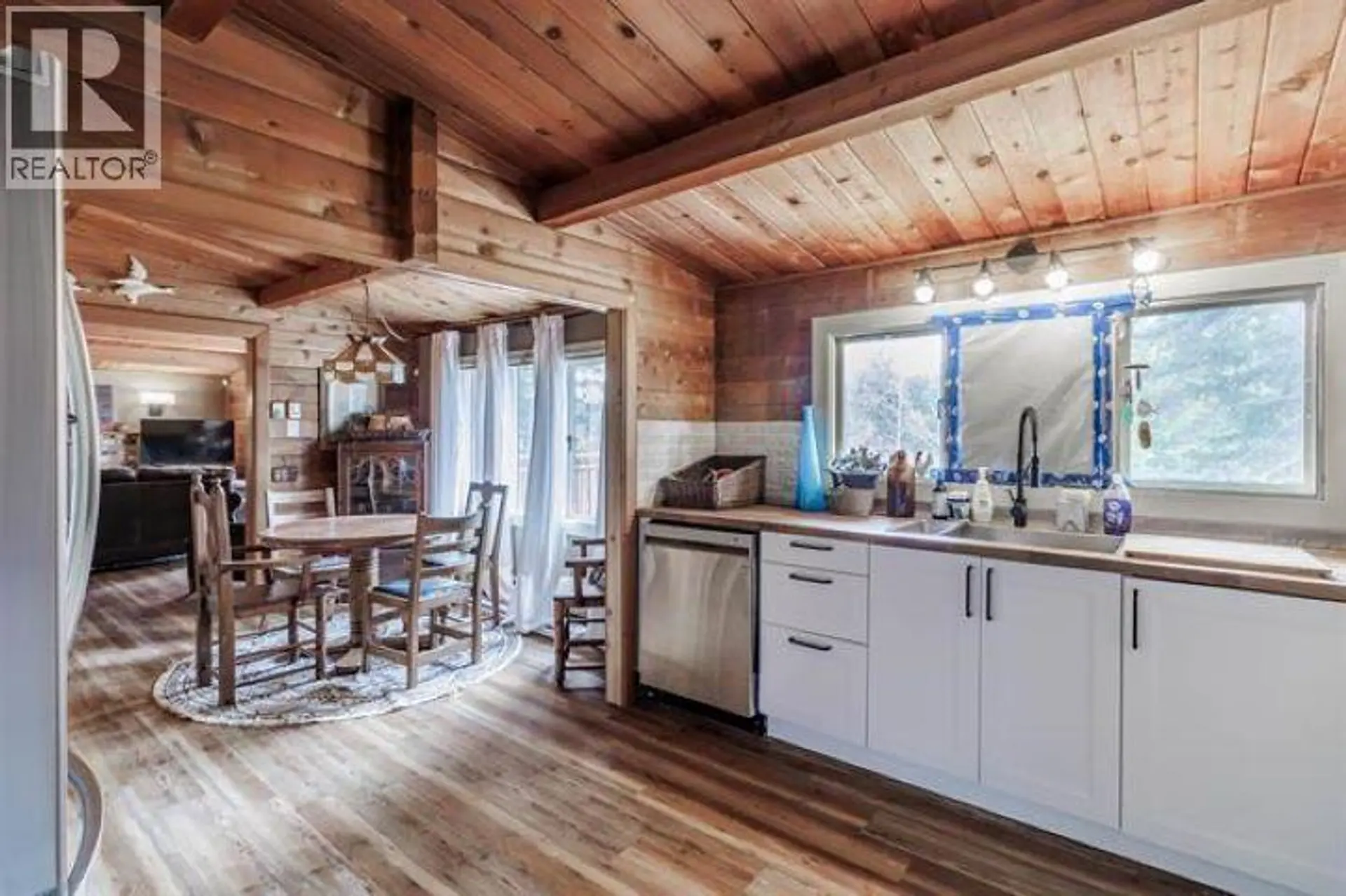 Property at 6062 MAHOOD LAKE ROAD, 100 Mile House, BC