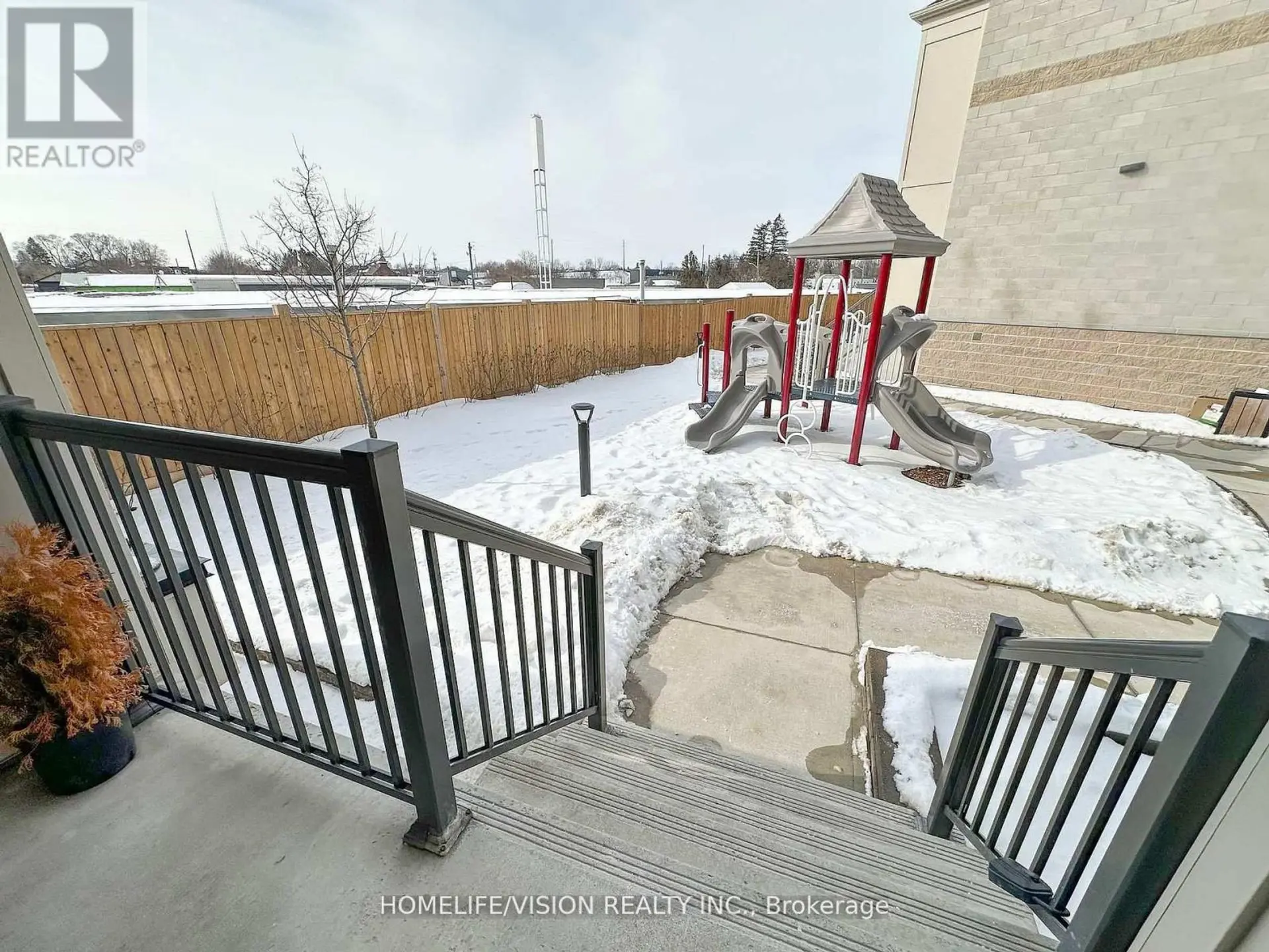 #12 490 BERESFORD PATH - Image 16