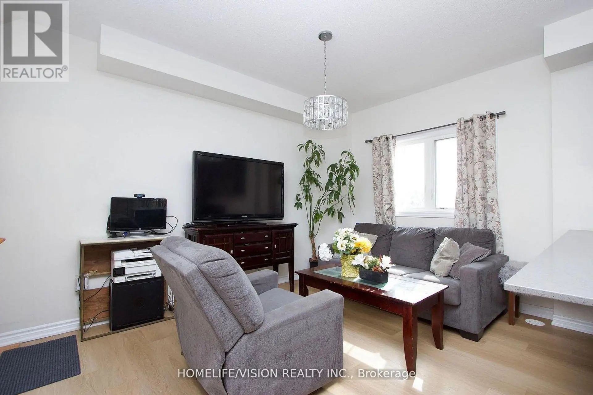 #12 490 BERESFORD PATH - Image 8