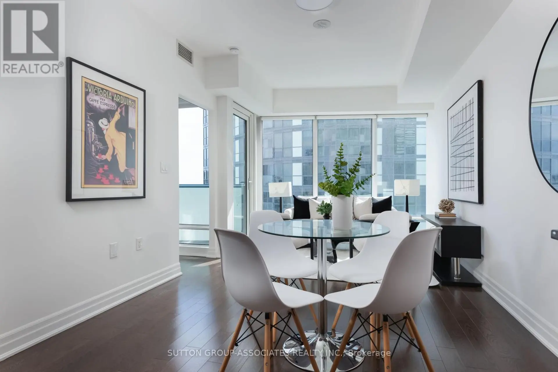 #3212 8 THE ESPLANADE AVENUE - Image 6