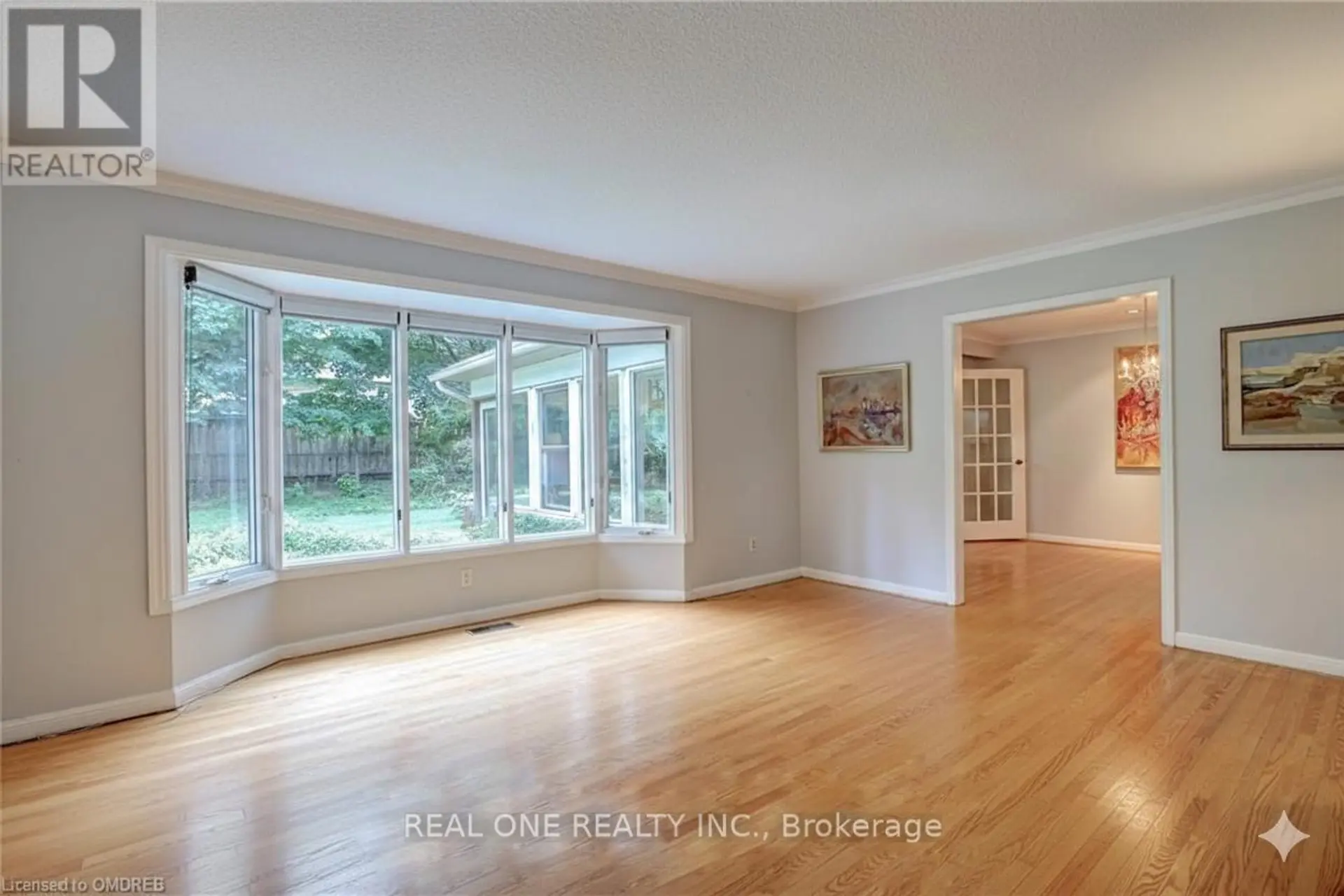 262 CARDINAL DRIVE - Image 4