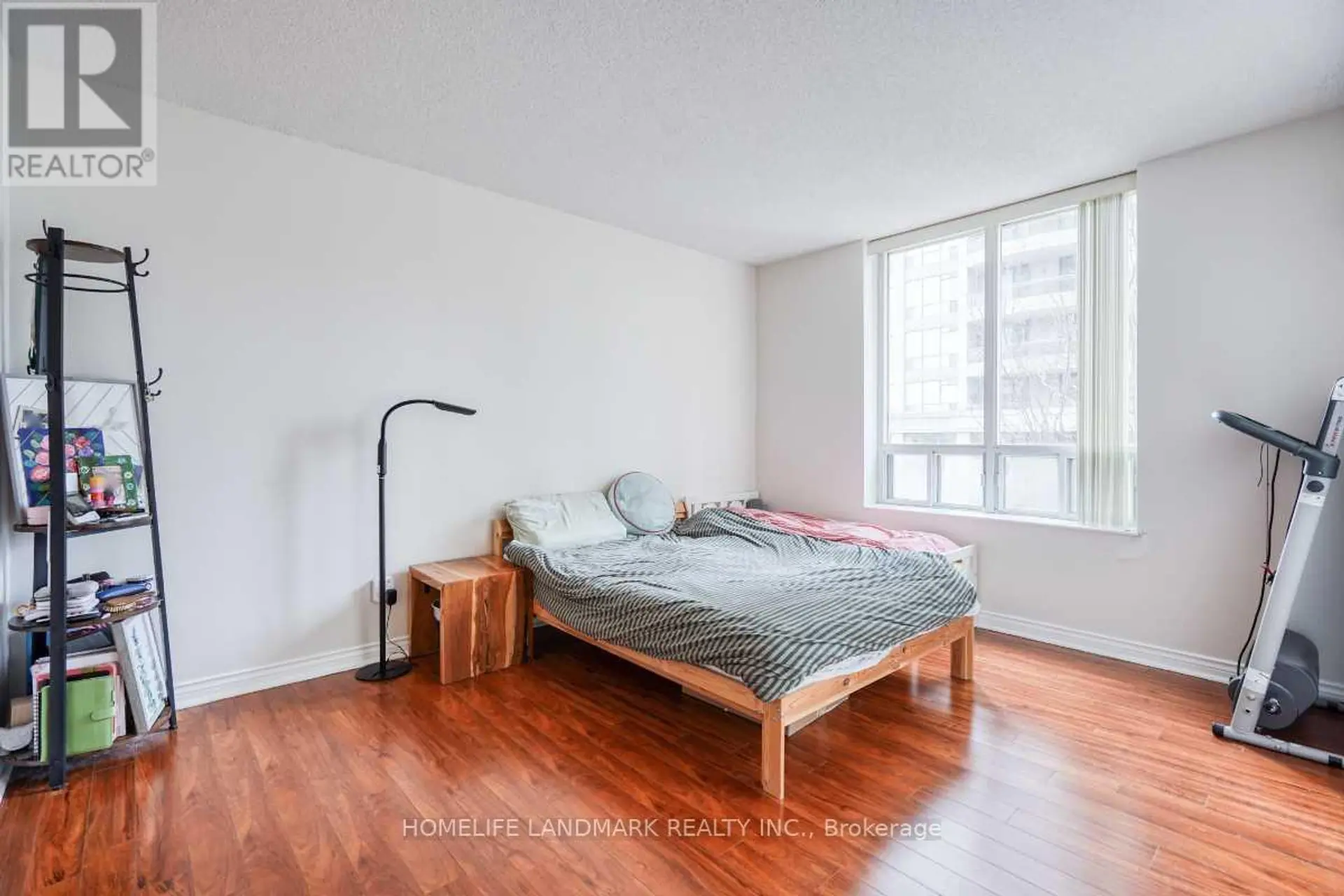 #302 260 DORIS AVENUE - Image 14