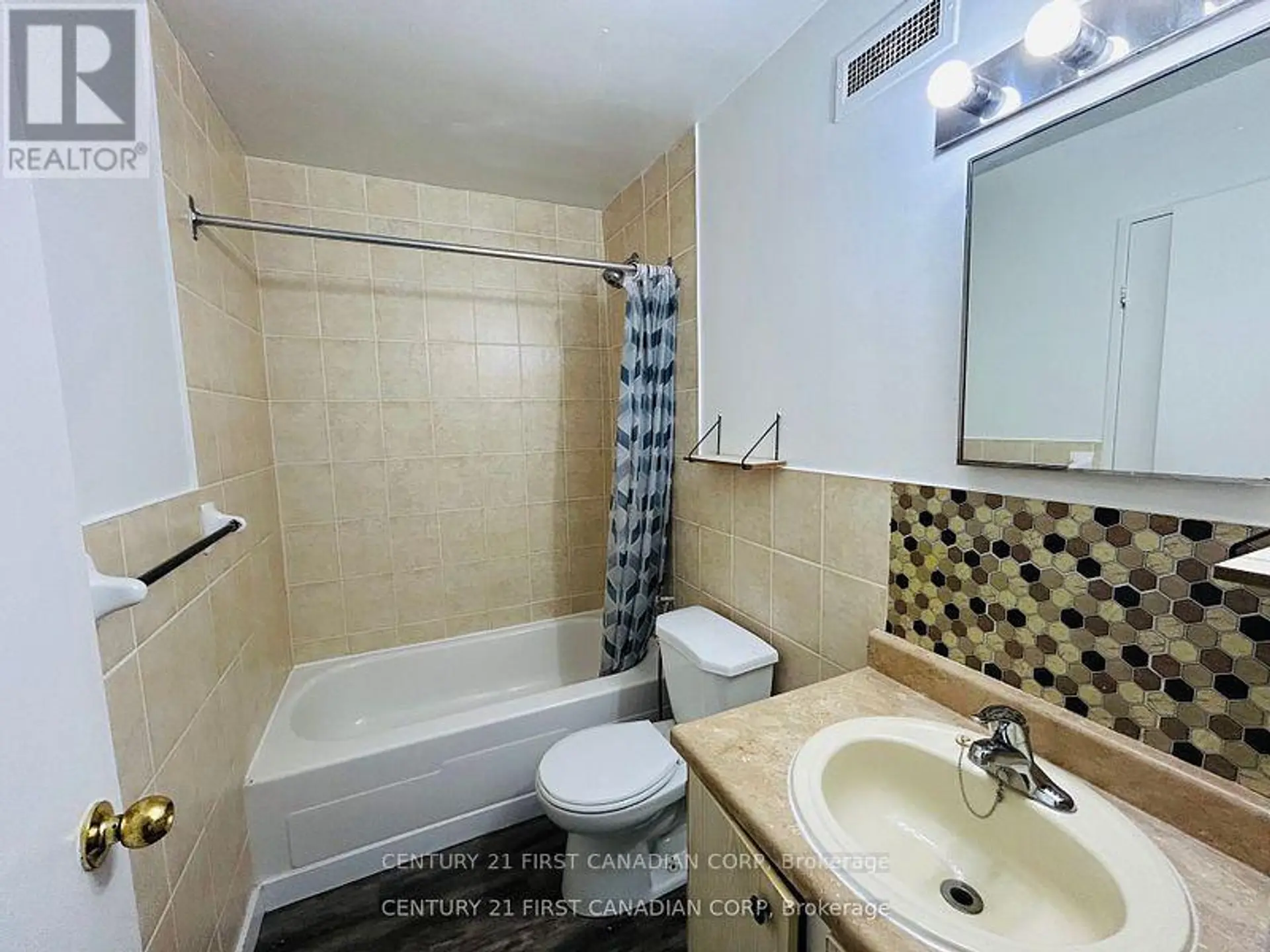 #1011 573 MORNINGTON AVENUE - Image 7