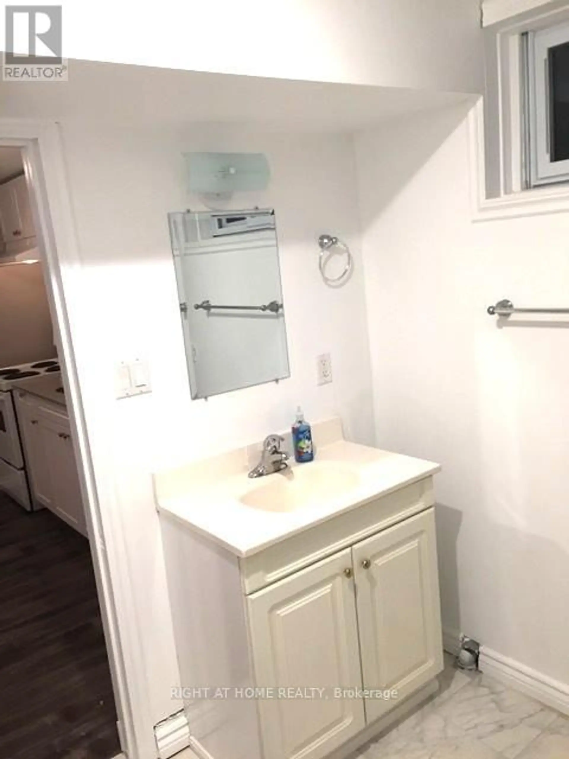 23 CARLTON ROAD - Image 17